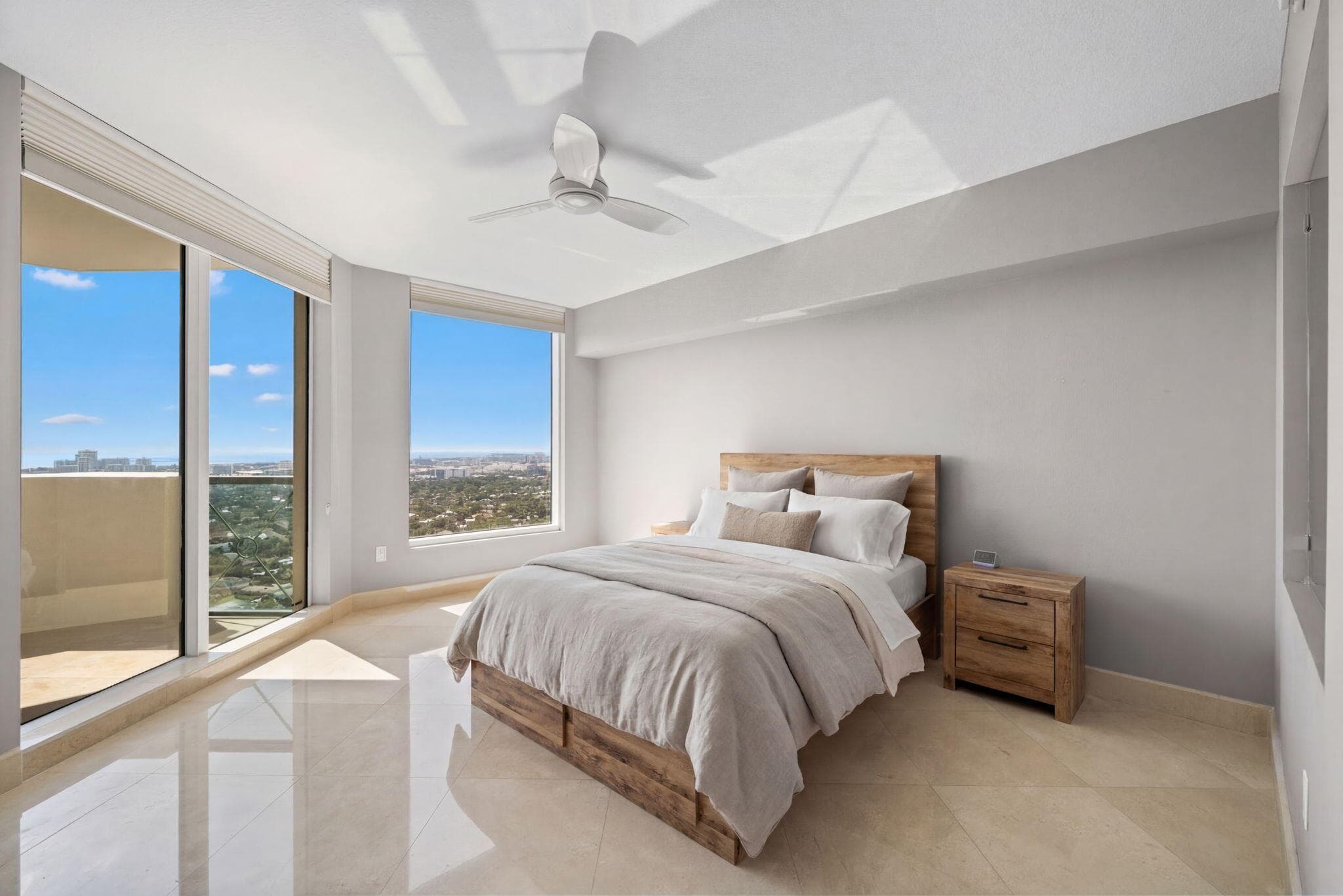 411 N New River Dr Drive E 3605, Fort Lauderdale, FL 33301 — photo 14 of 47