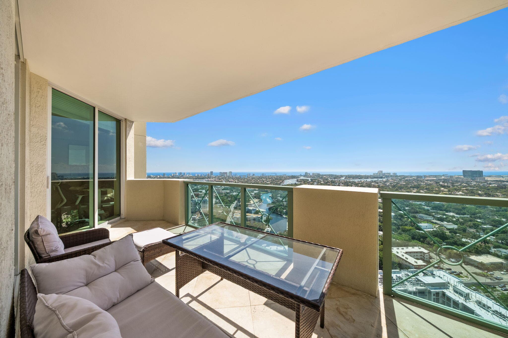 411 N New River Dr Drive E 3605, Fort Lauderdale, FL 33301 — photo 23 of 47