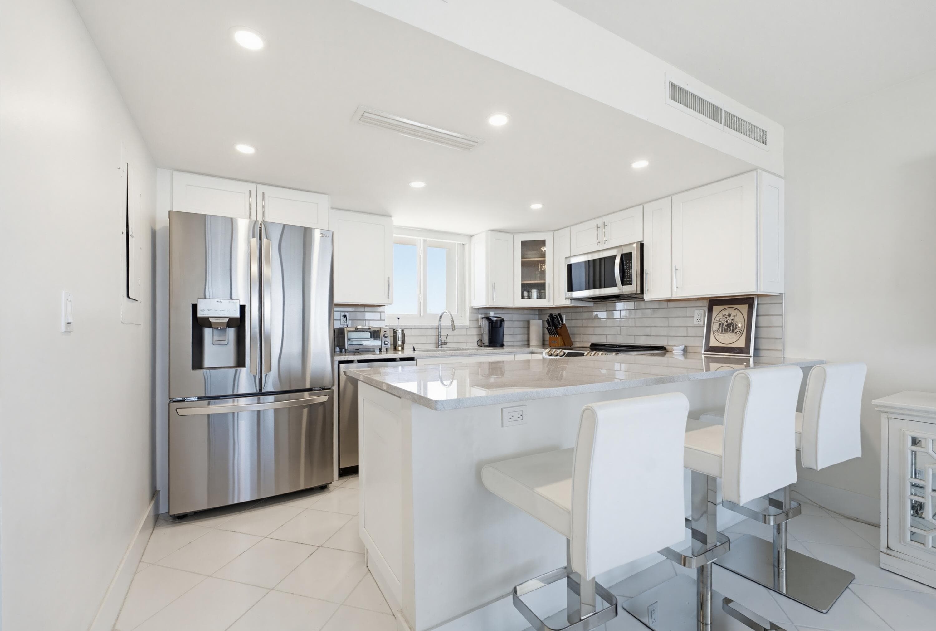 2505 S Ocean Boulevard, Palm Beach, FL 33480 — photo 8 of 33