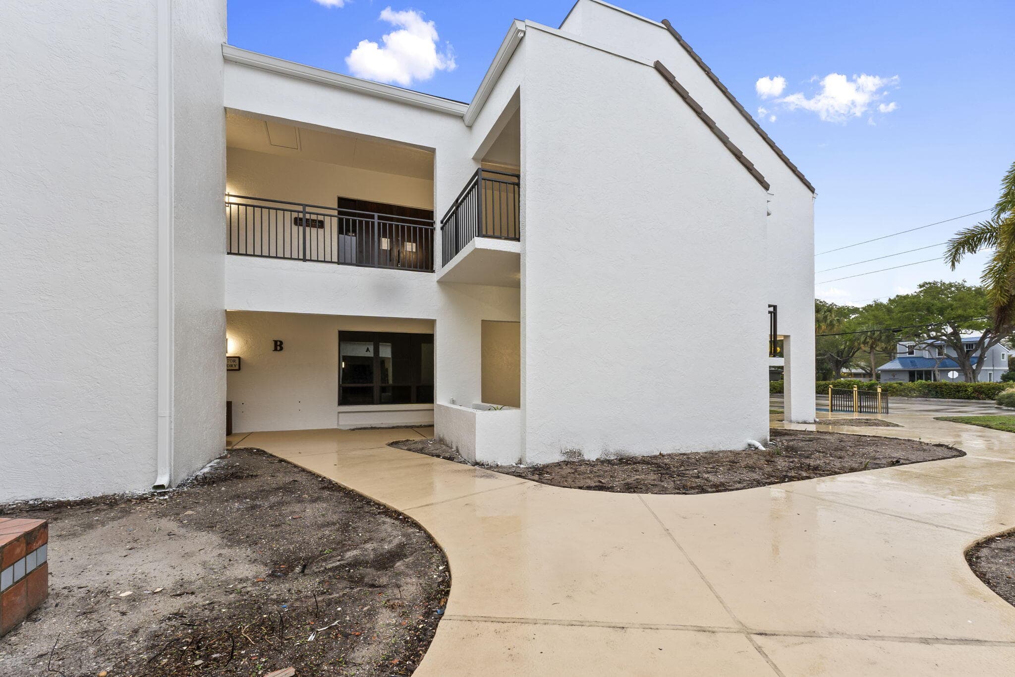 900 SE Ocean Boulevard 202b, Stuart, FL — photo 3 of 32