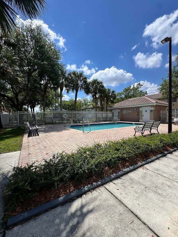 4030 NW 90th Way, Sunrise, FL 33351 — photo 4 of 33