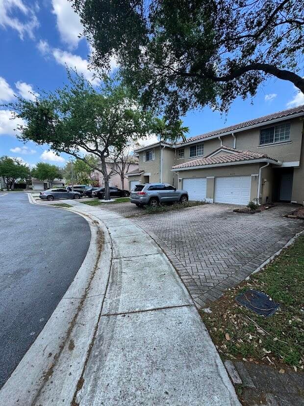 4030 NW 90th Way, Sunrise, FL 33351 — photo 18 of 33