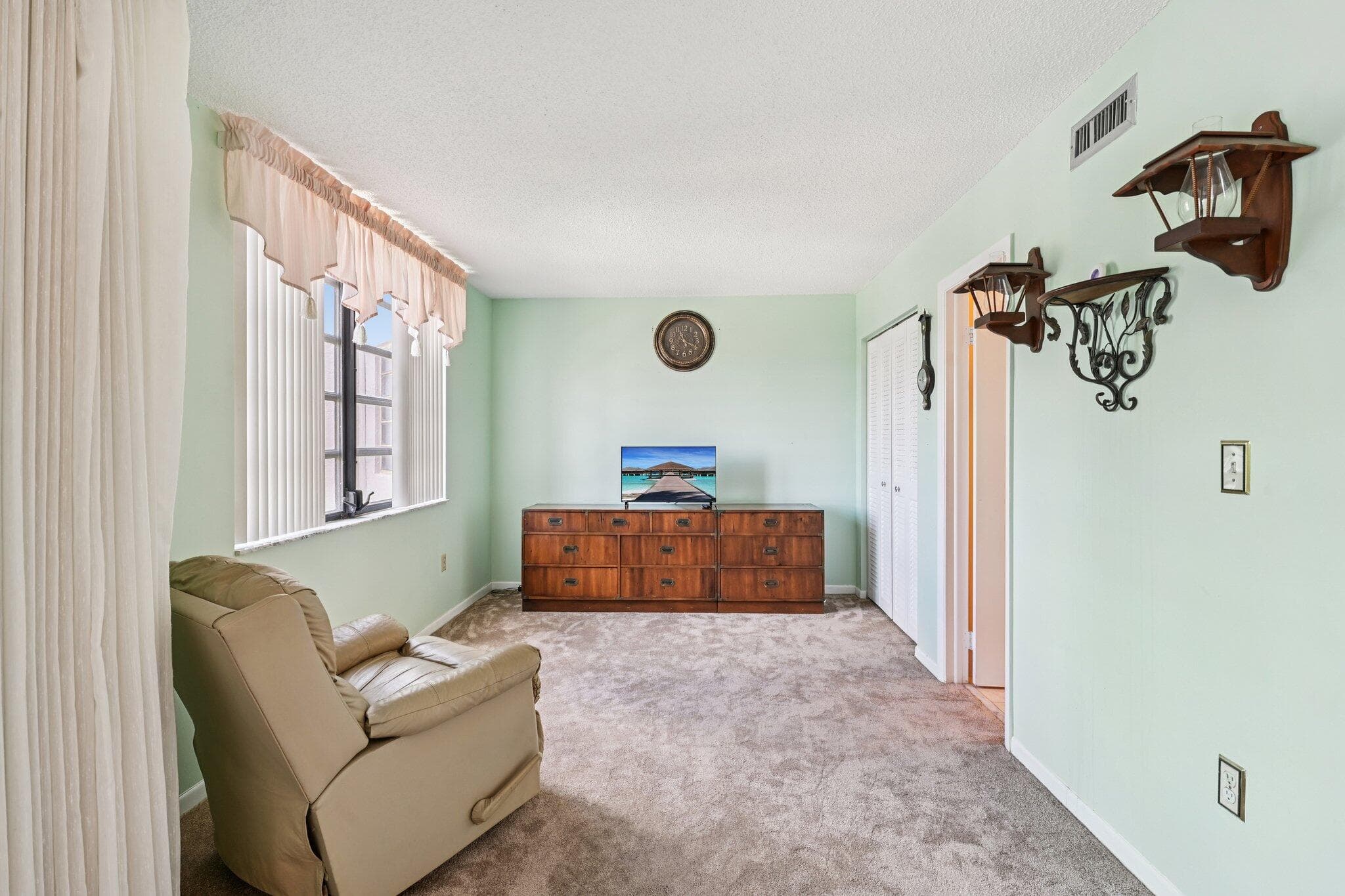 1101 Colony Point Circle 404, Pembroke Pines, FL 33026 — photo 11 of 43