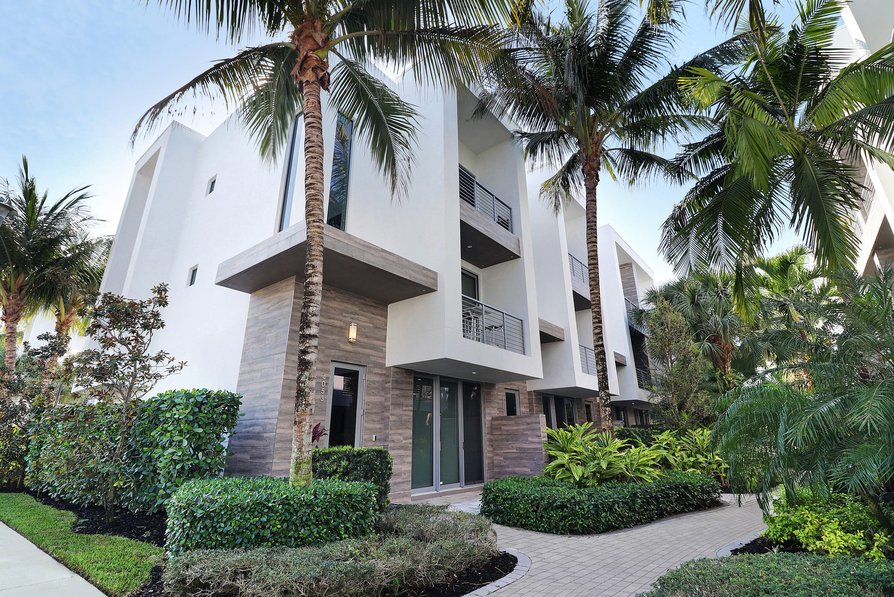 4033 NW 17th Way, Boca Raton, FL 33431 — photo 1 of 38