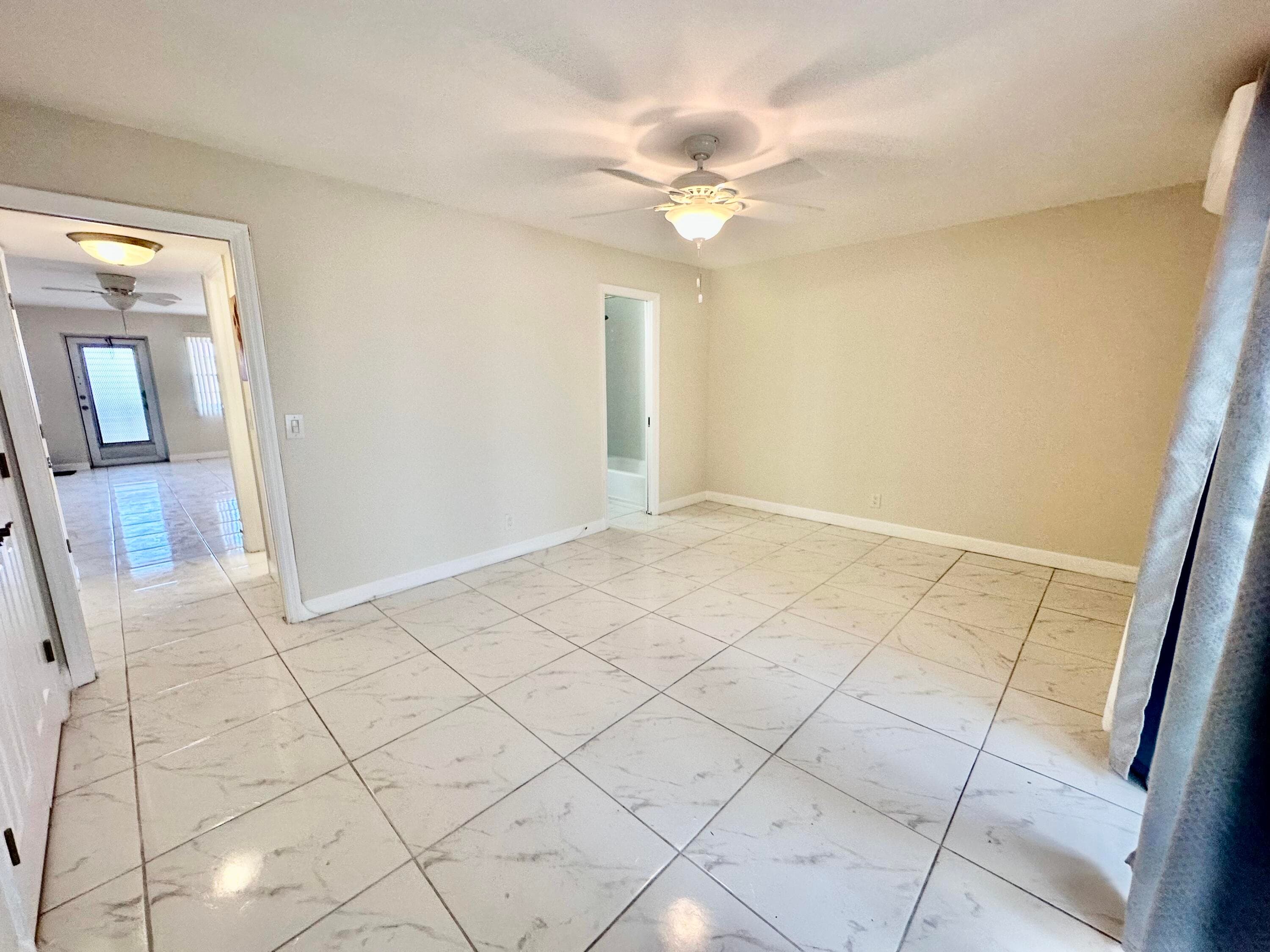42 Sussex B, West Palm Beach, FL 33417 — photo 11 of 24