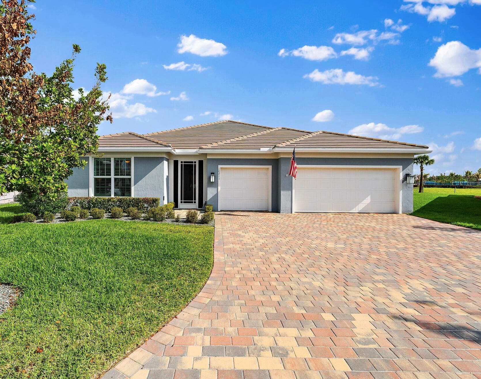 10211 SW Pervenche Lane, Port St. Lucie, FL 34987 — photo 1 of 57