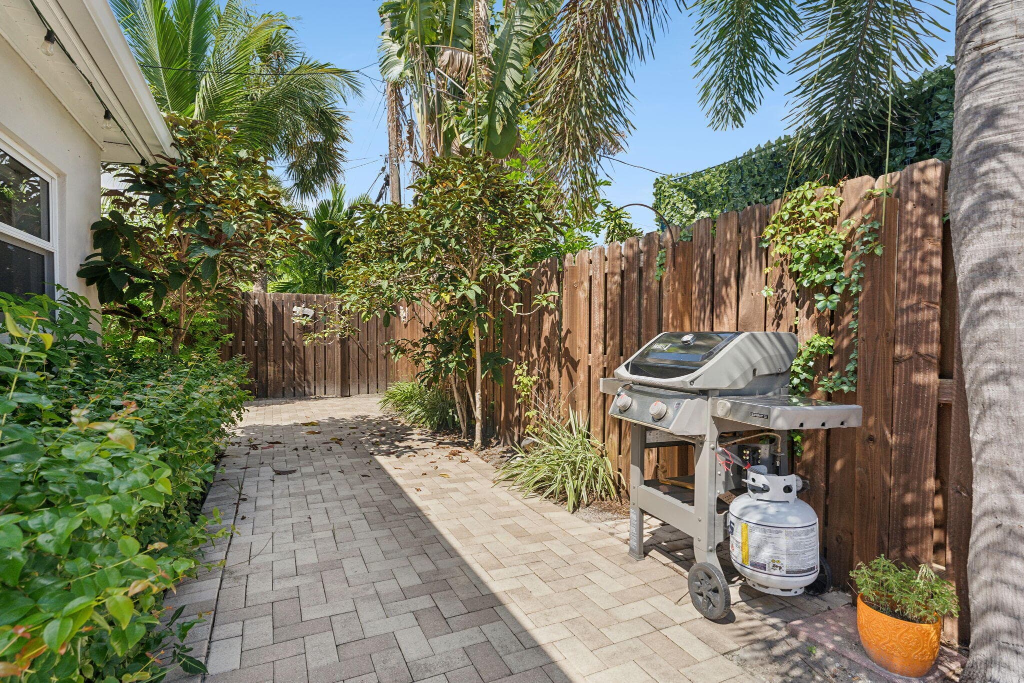 2691 NE 18th Street, Pompano Beach, FL 33062 — photo 29 of 34