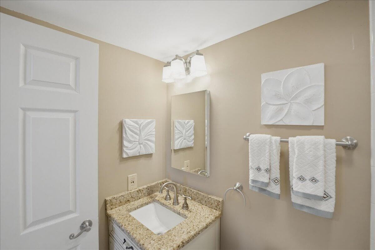 5059 N Hwy A1a 401, Hutchinson Island, FL 34949 — photo 34 of 72