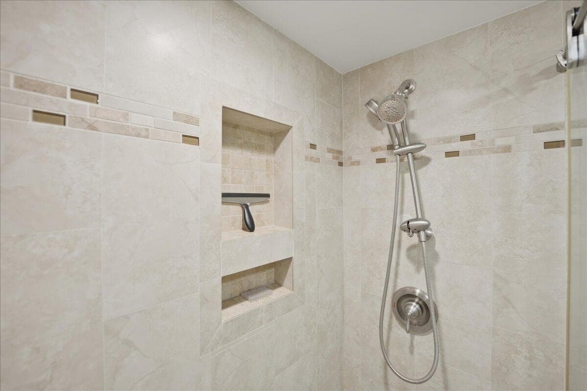 5059 N Hwy A1a 401, Hutchinson Island, FL 34949 — photo 30 of 72