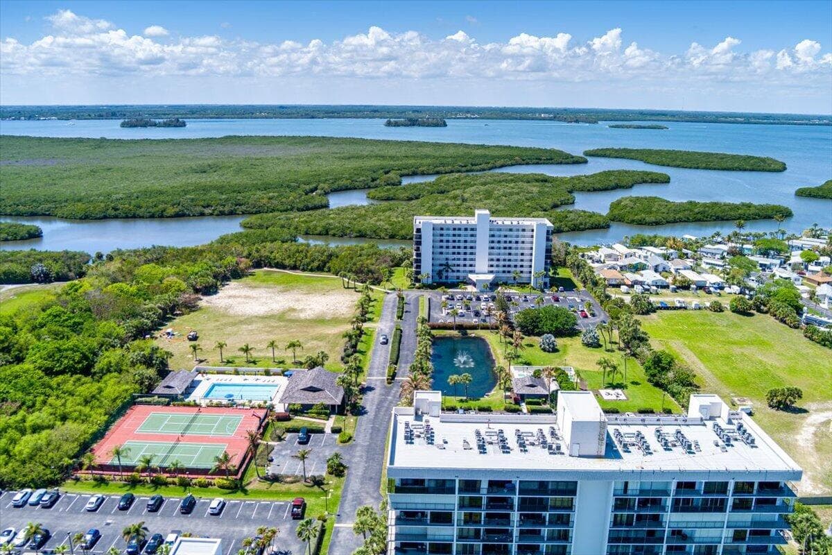 5059 N Hwy A1a 401, Hutchinson Island, FL 34949 — photo 48 of 72