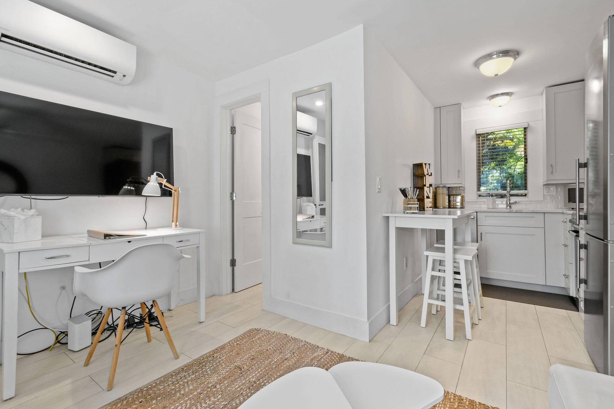 605 N Lakeside Drive Unit 2, Lake Worth Beach, FL 33460 — photo 10 of 32