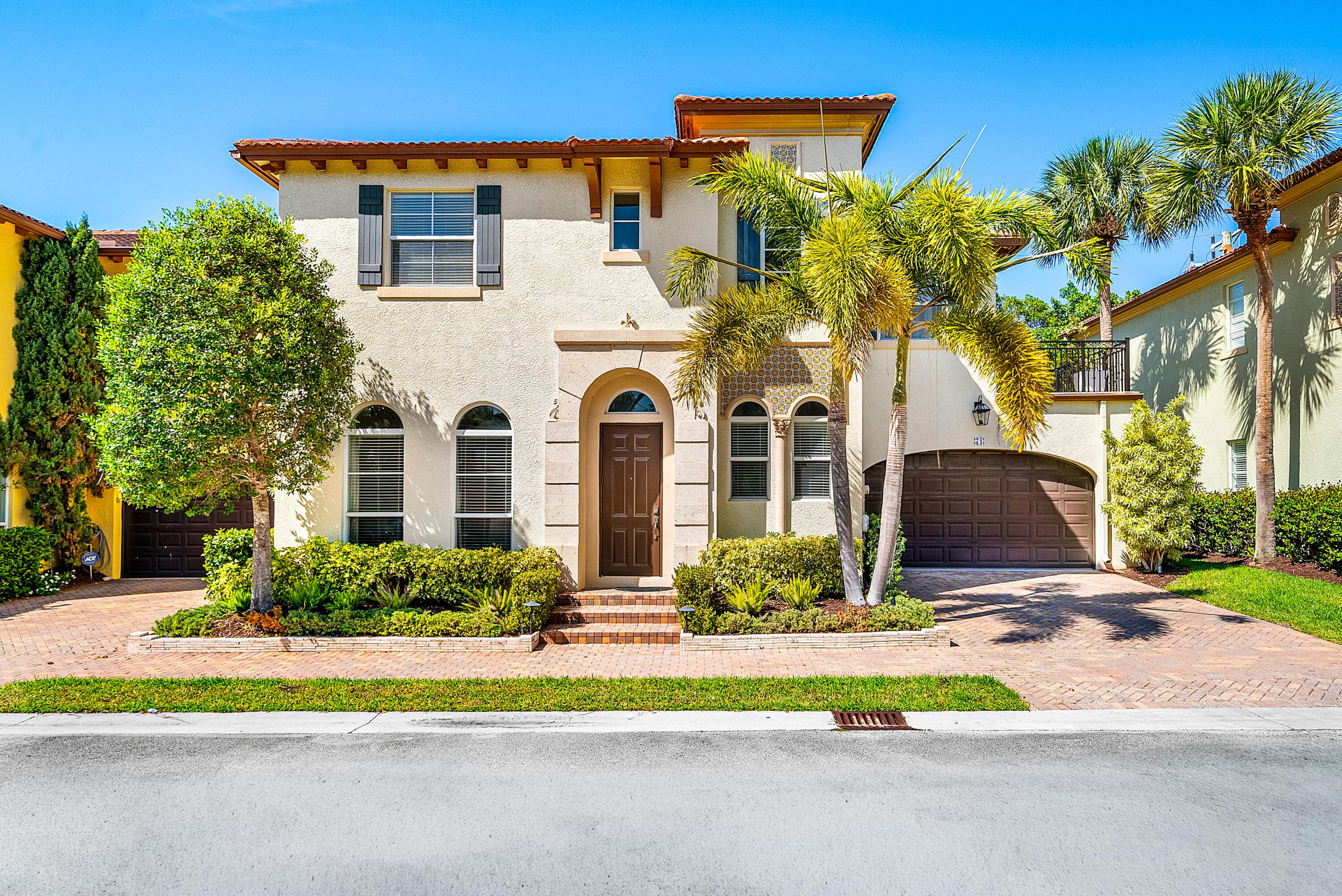 71 Via Poinciana Lane, Boca Raton, FL 33487 — photo 1 of 39