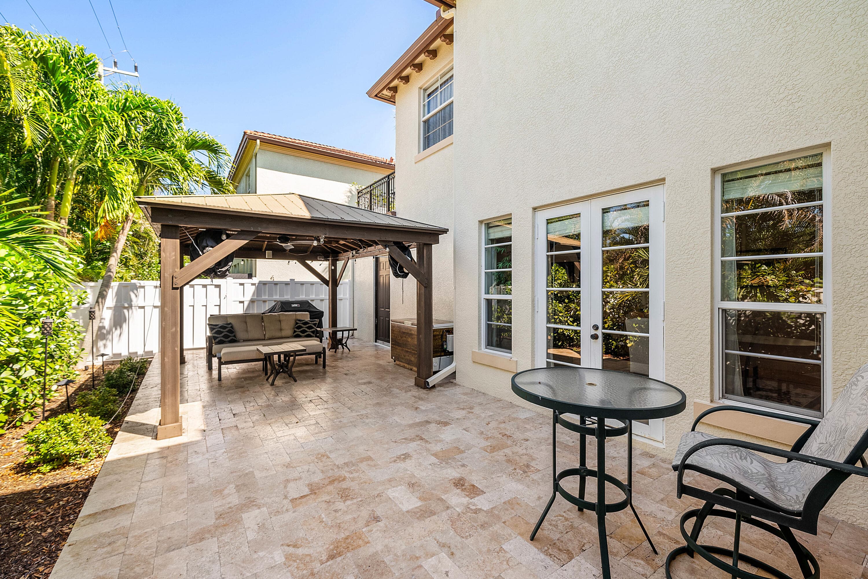 71 Via Poinciana Lane, Boca Raton, FL 33487 — photo 13 of 39