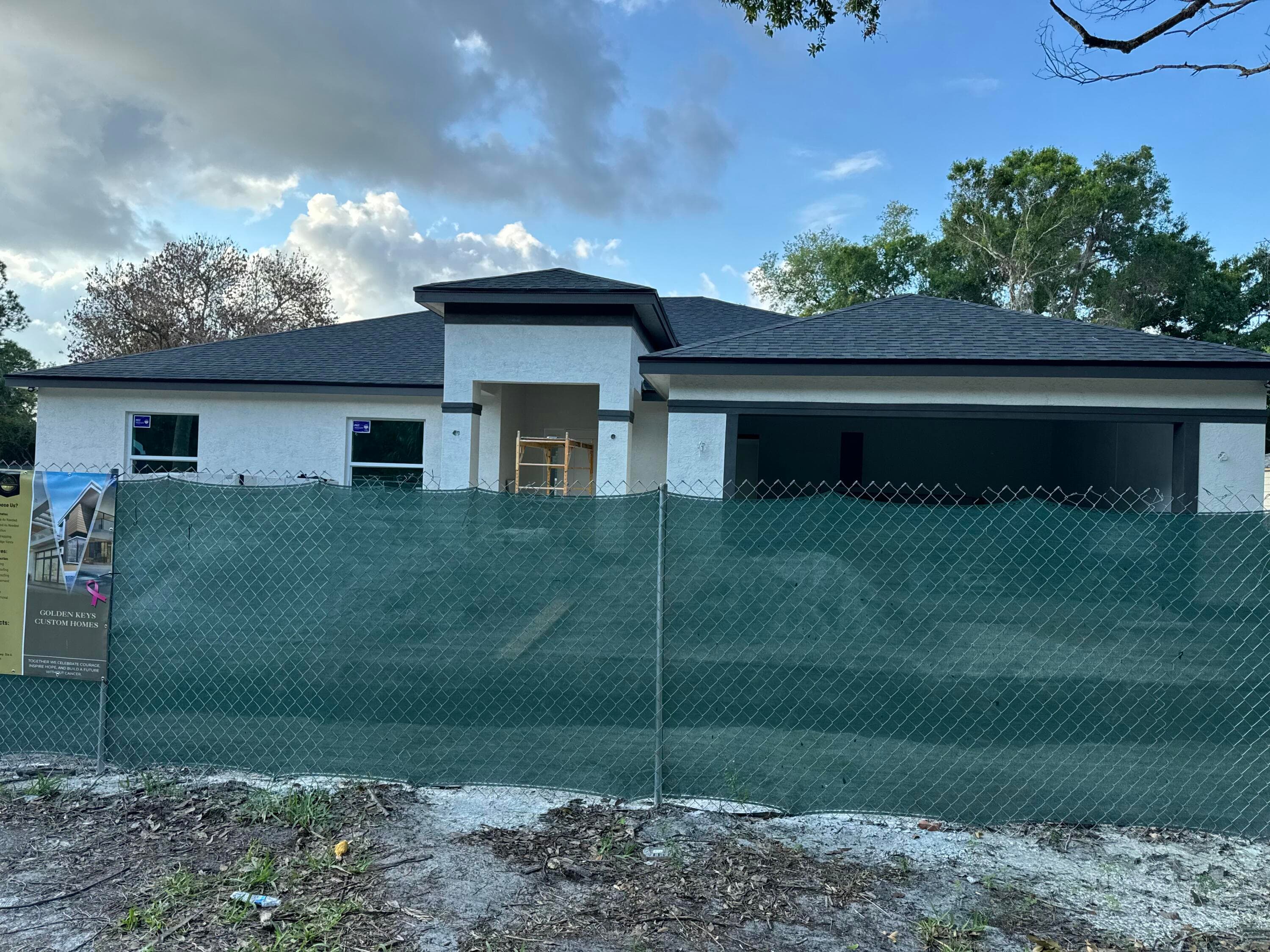 337 Florida Avenue S, Fort Pierce, FL 34950 — photo 2 of 2