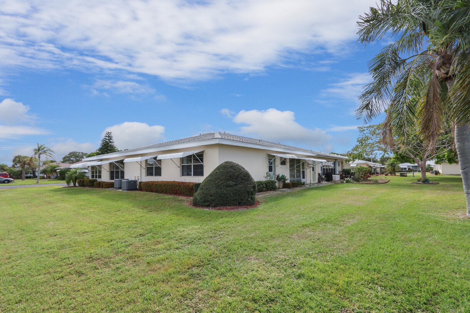404 Sandpiper Drive D, Fort Pierce, FL 34982 — photo 2 of 35