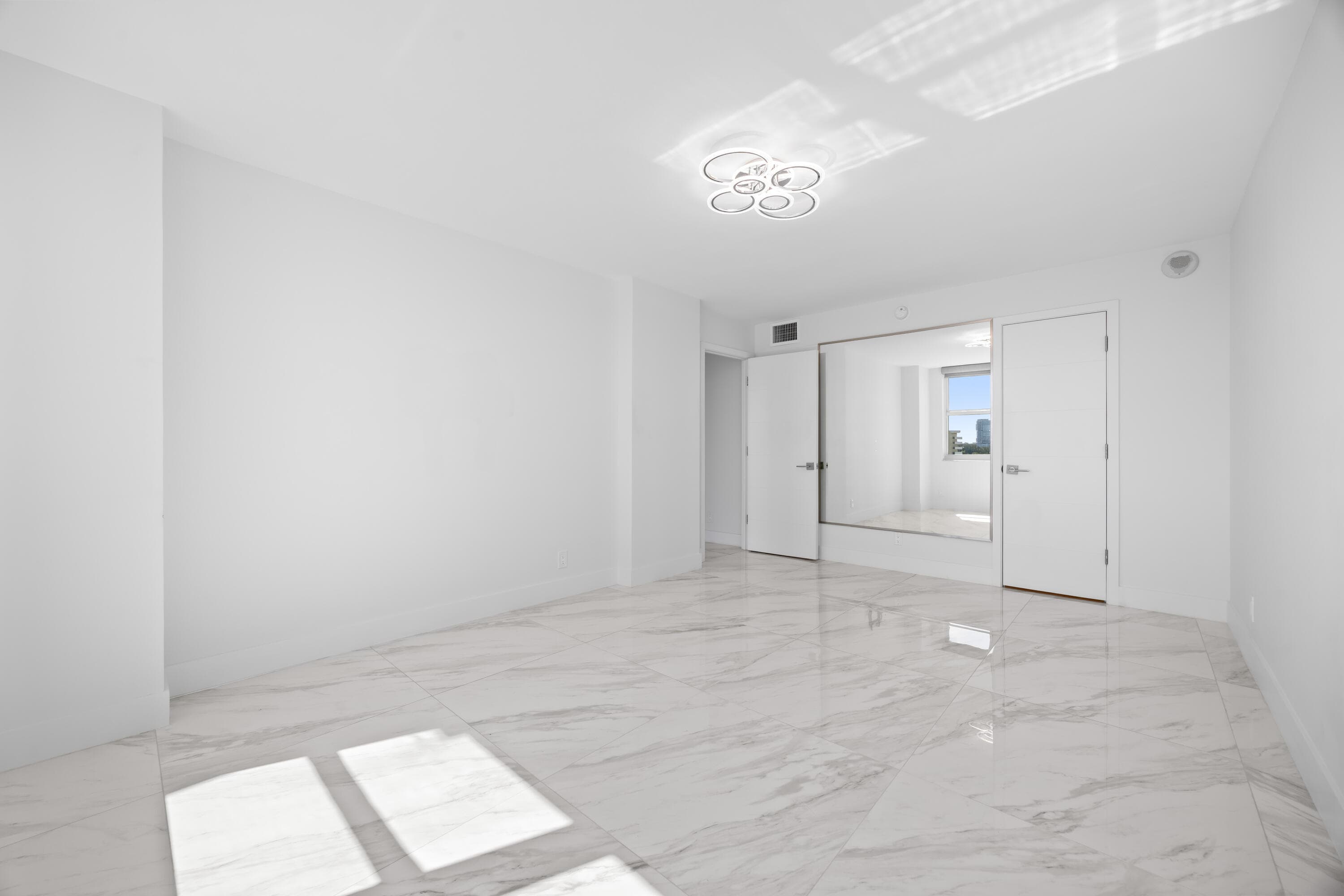 137 Golden Isles Drive 914, Hallandale Beach, FL 33009 — photo 14 of 61