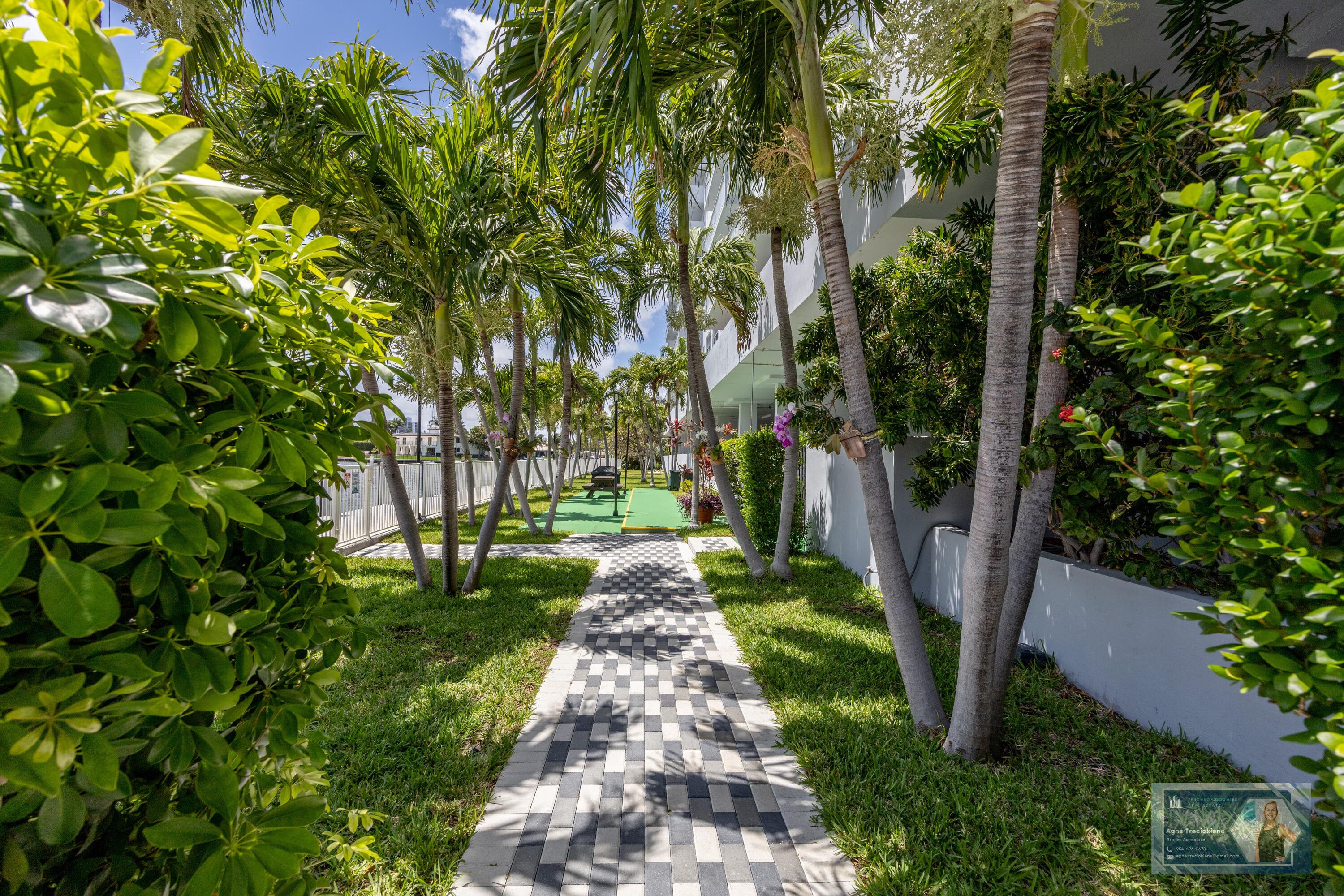 137 Golden Isles Drive 914, Hallandale Beach, FL 33009 — photo 42 of 61