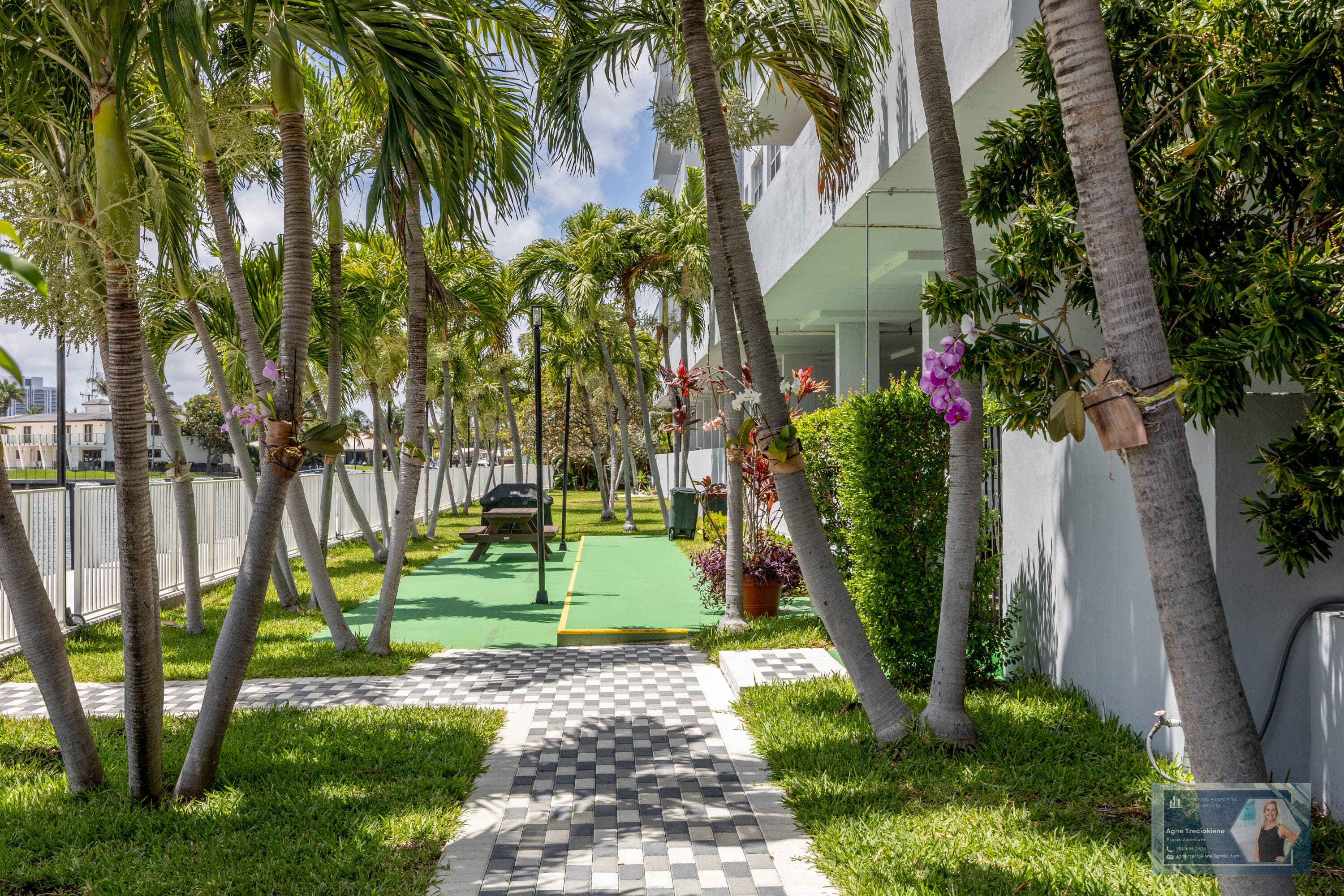 137 Golden Isles Drive 914, Hallandale Beach, FL 33009 — photo 43 of 61