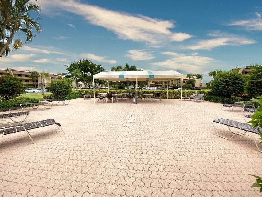 4278 Deste Court 107, Lake Worth, FL 33467 — photo 12 of 15