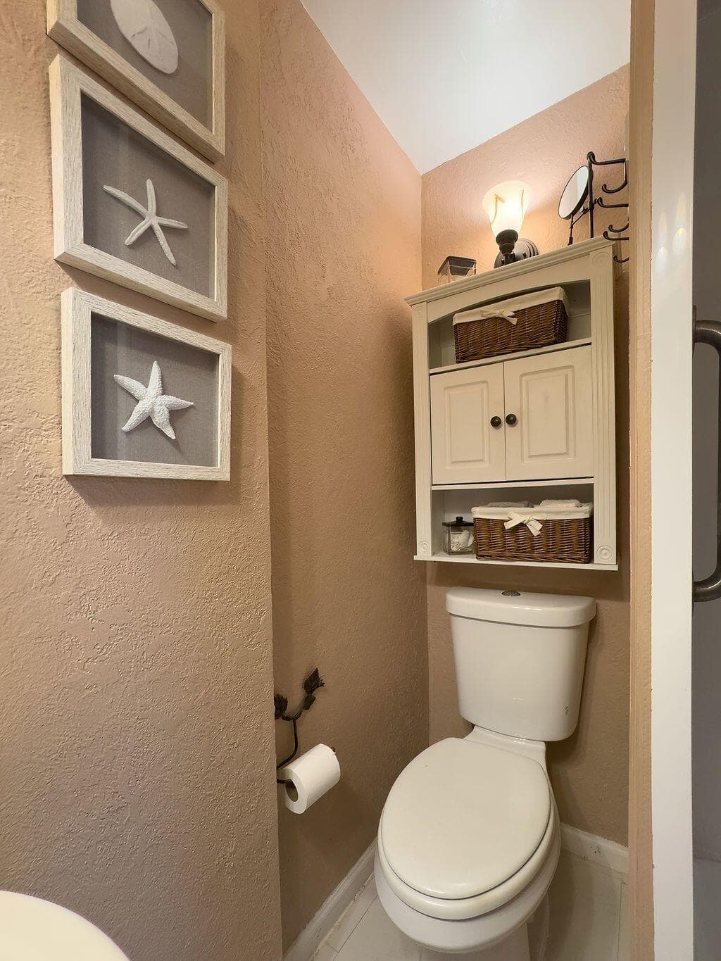 902 NE 34th Street E, Oakland Park, FL 33334 — photo 6 of 12