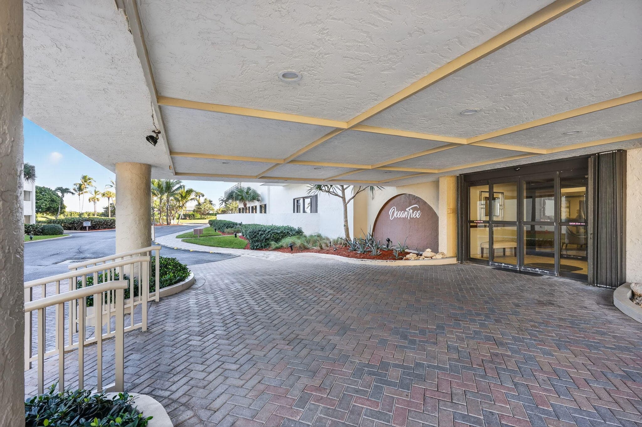 3400 N Ocean Drive 408, Singer Island, FL 33404 — photo 12 of 32