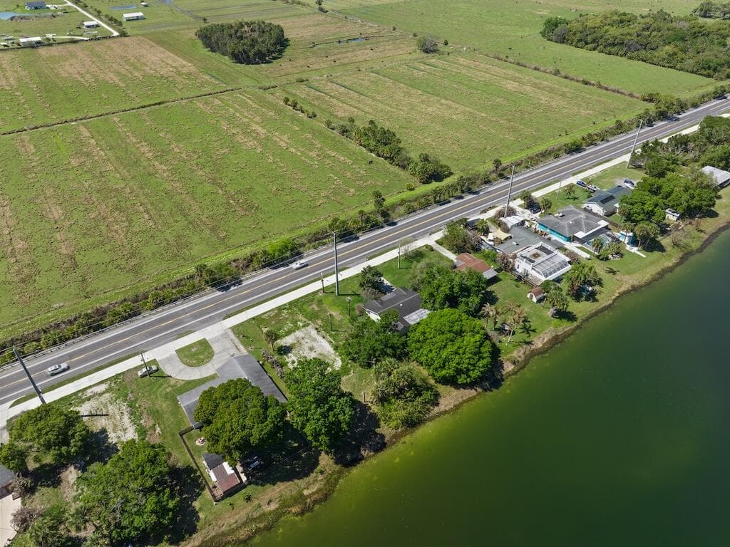 6208 Emerson Avenue, Fort Pierce, FL 34951 — photo 12 of 17