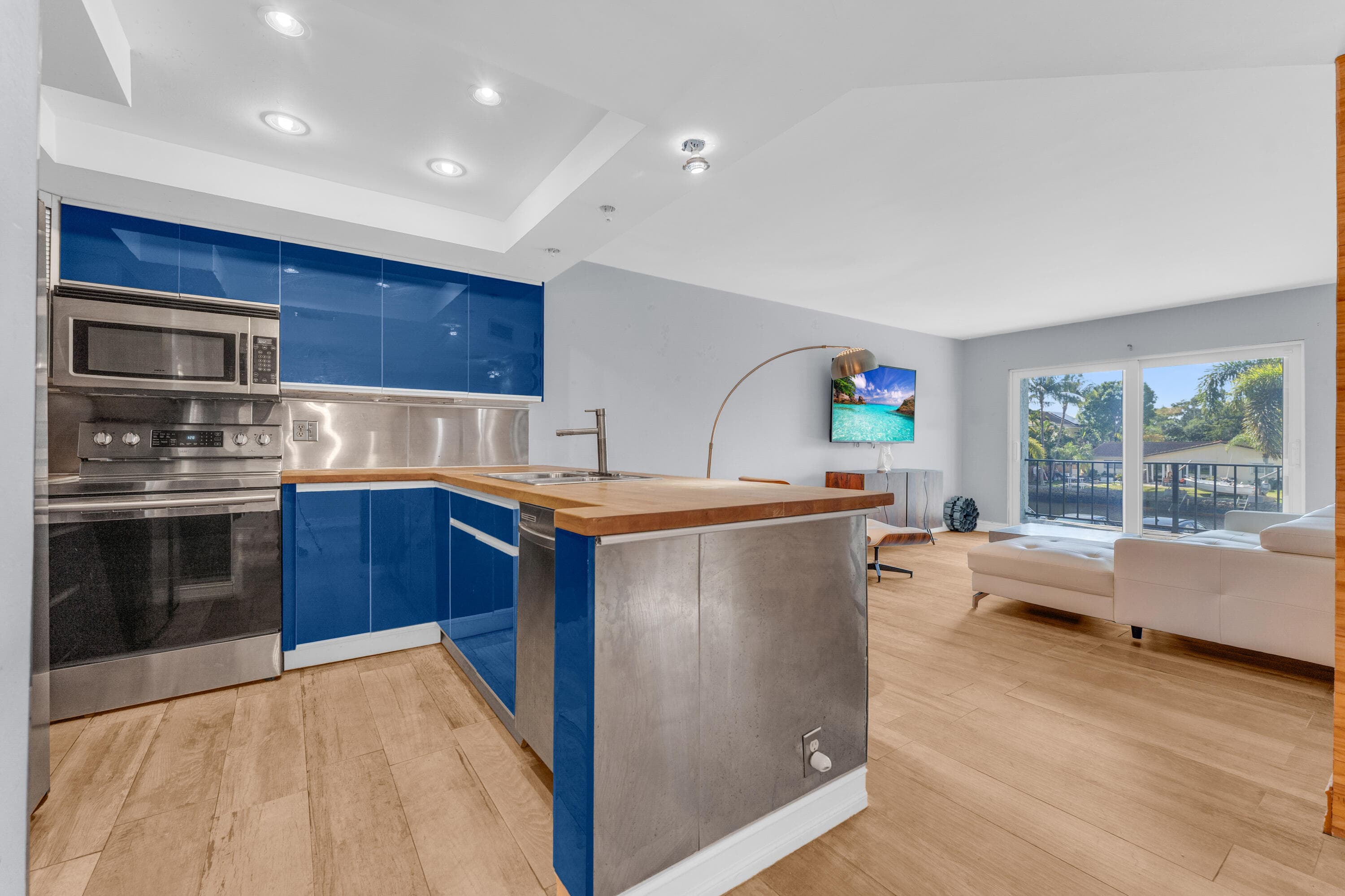 3004 NE 5th Terrace 206-c, Wilton Manors, FL 33334 — photo 5 of 38