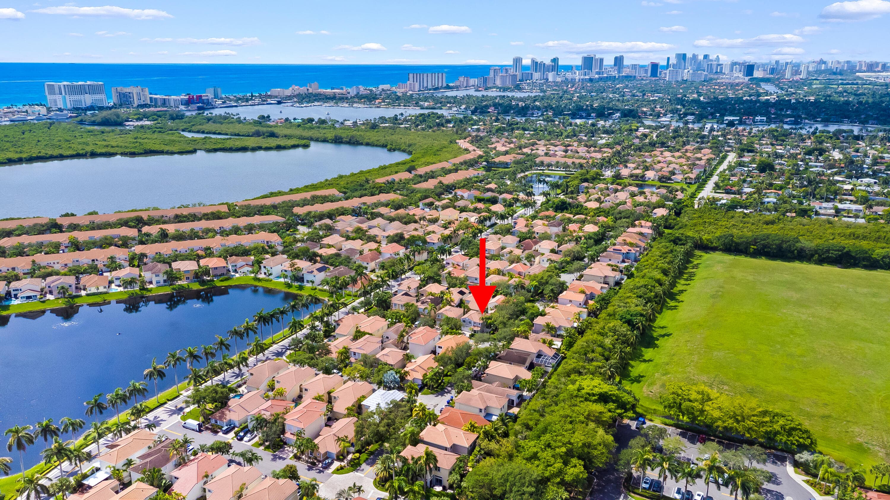 1140 Linden Street, Hollywood, FL 33019 — photo 5 of 31