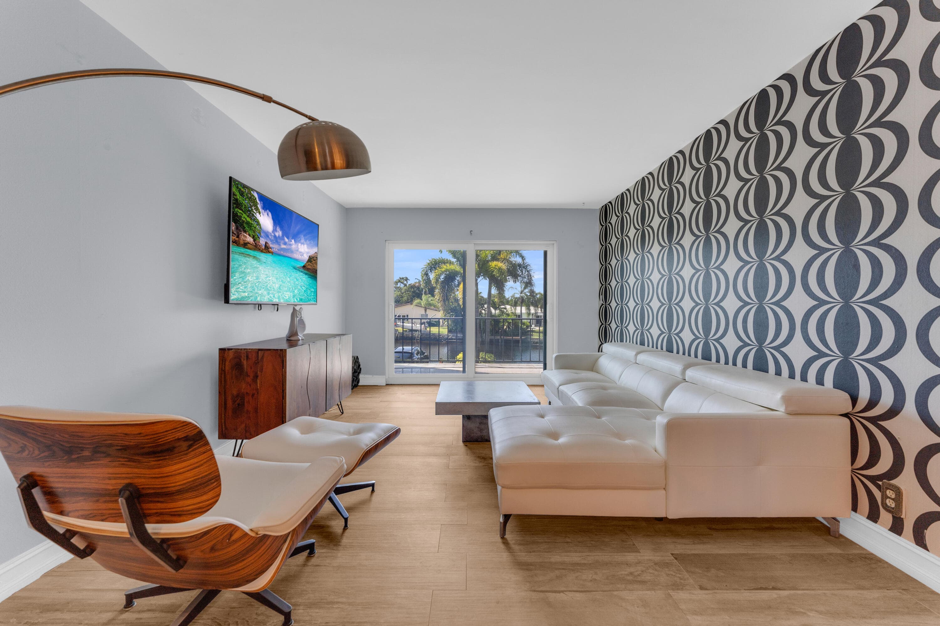 3004 NE 5th Terrace 206-c, Wilton Manors, FL 33334 — photo 1 of 38