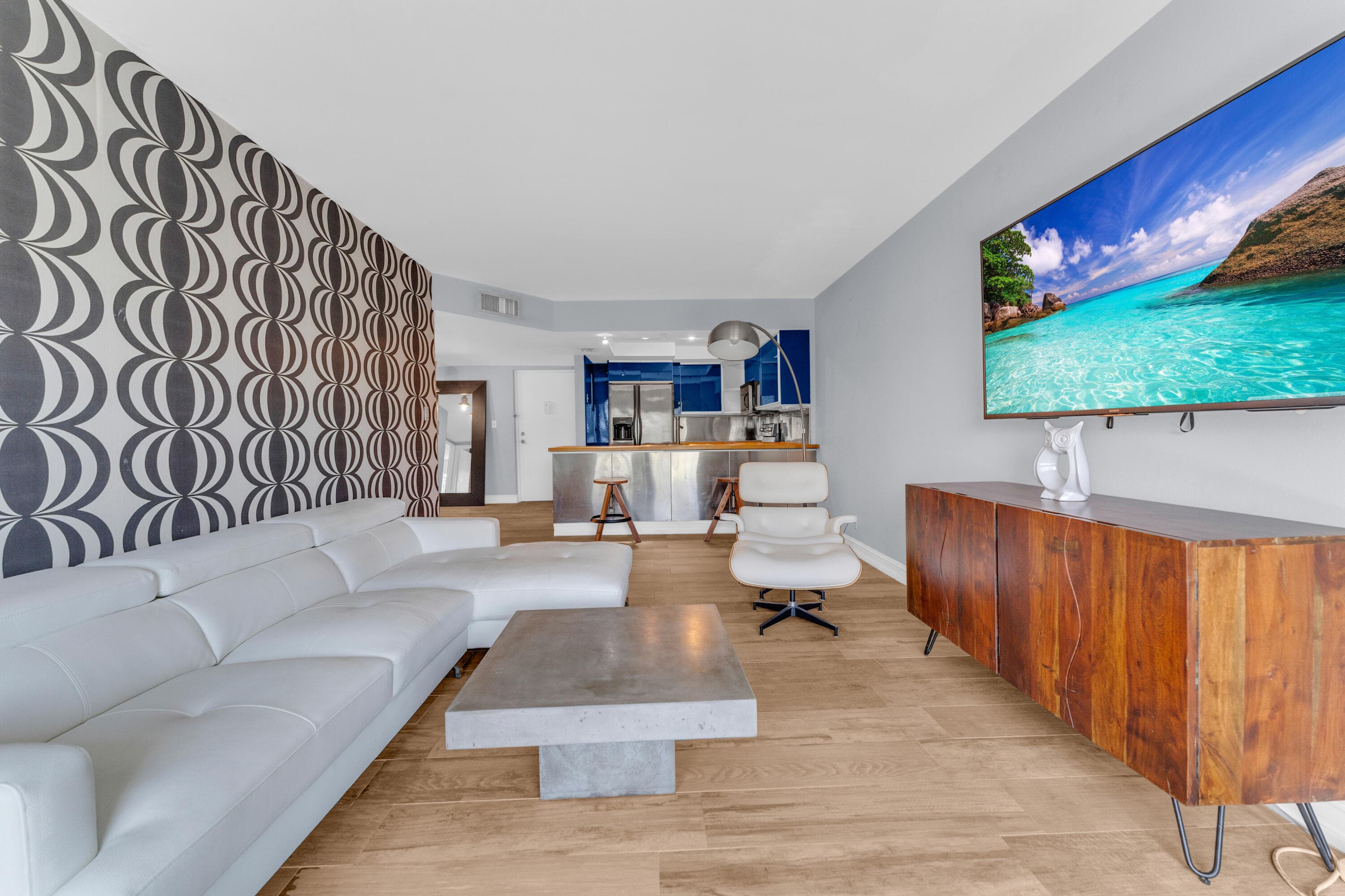 3004 NE 5th Terrace 206-c, Wilton Manors, FL 33334 — photo 4 of 38