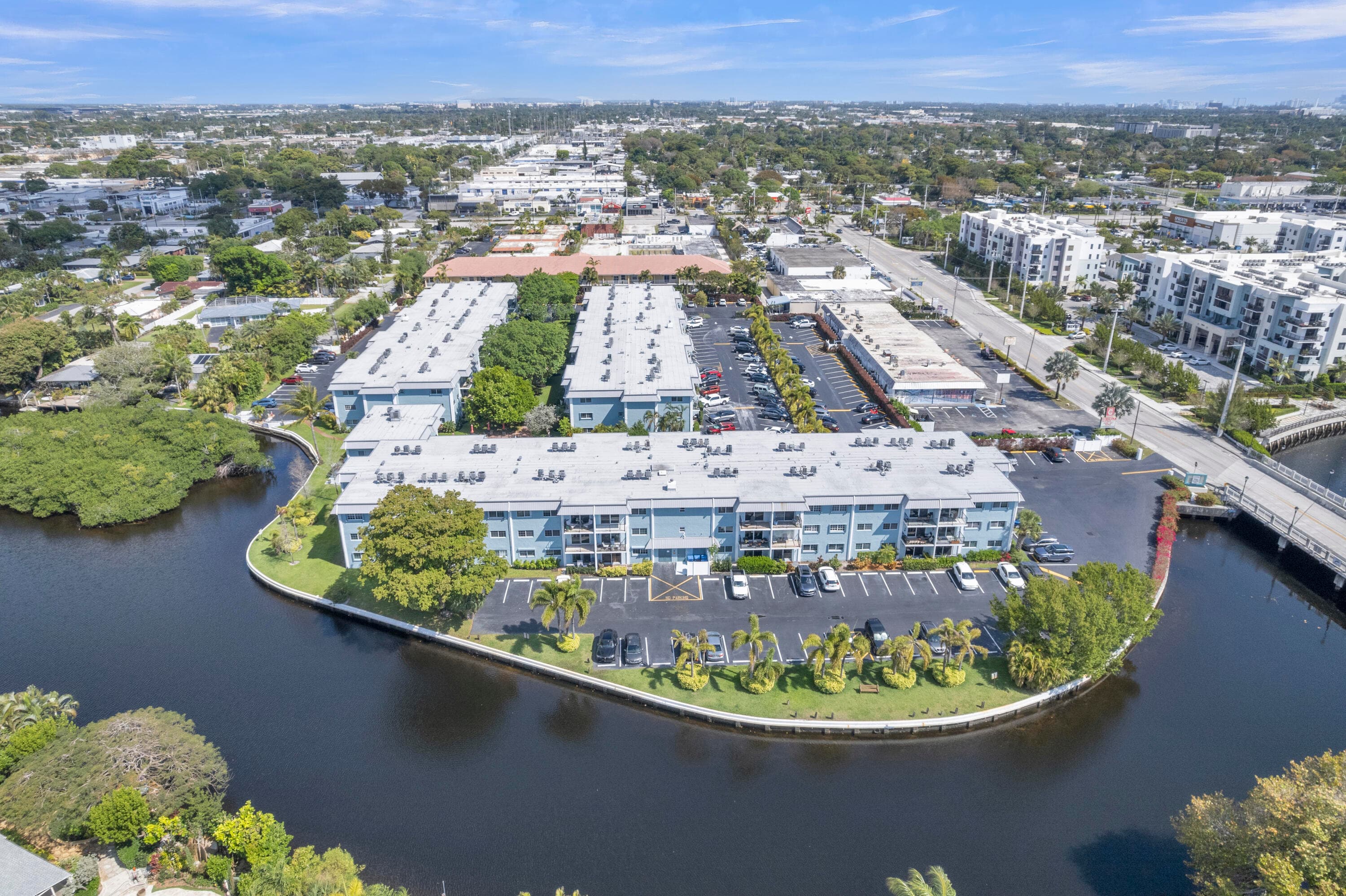 3004 NE 5th Terrace 206-c, Wilton Manors, FL 33334 — photo 36 of 38