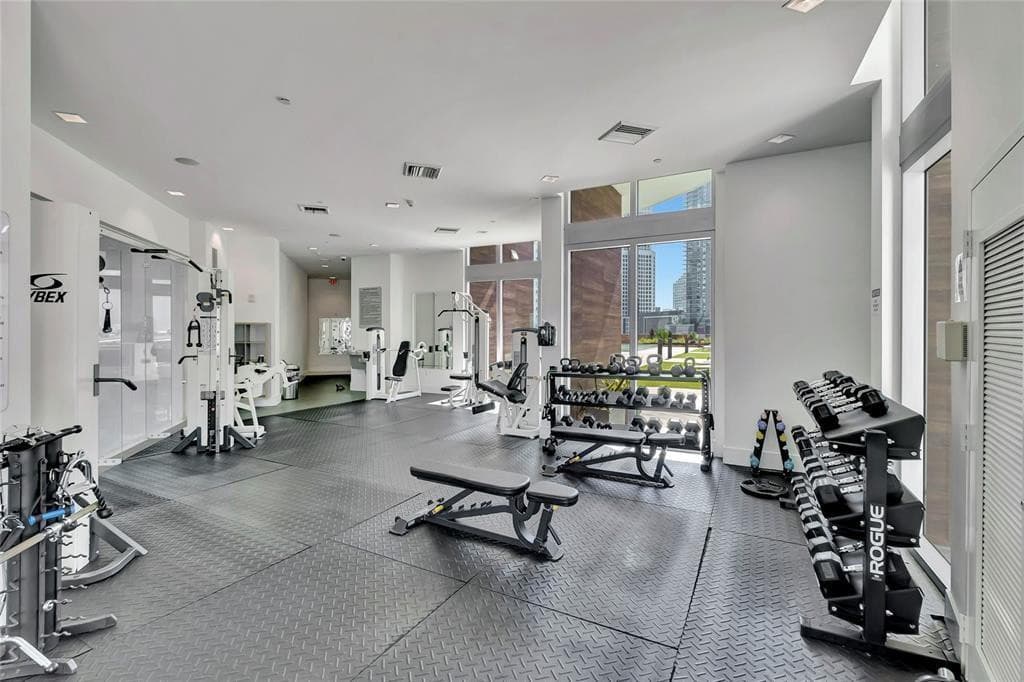 350 S Miami Avenue 2708, Miami, FL 33130 — photo 28 of 32
