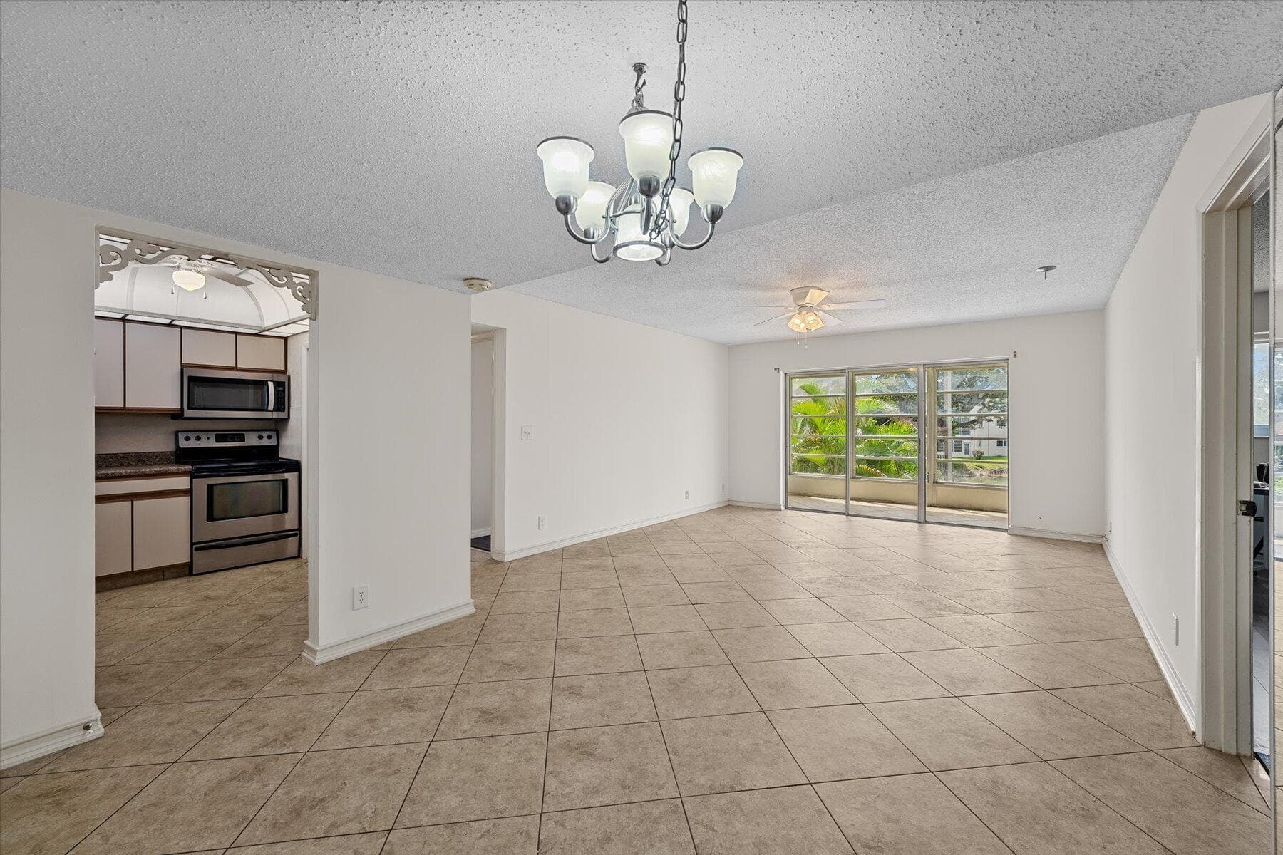 719 Lori Drive 204, Palm Springs, FL 33461 — photo