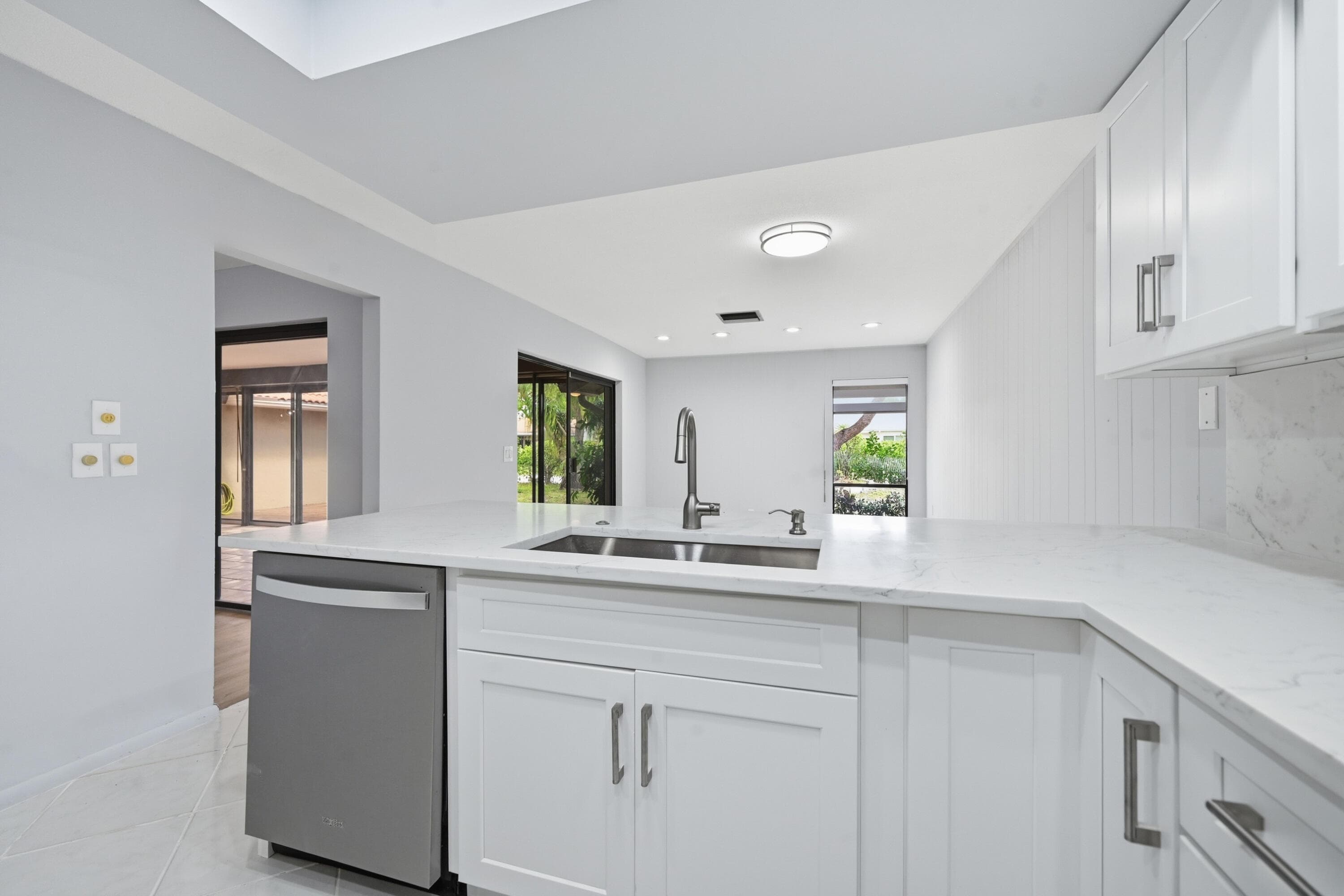 5935 Glenbrook Drive, Boca Raton, FL 33433 — photo 5 of 47