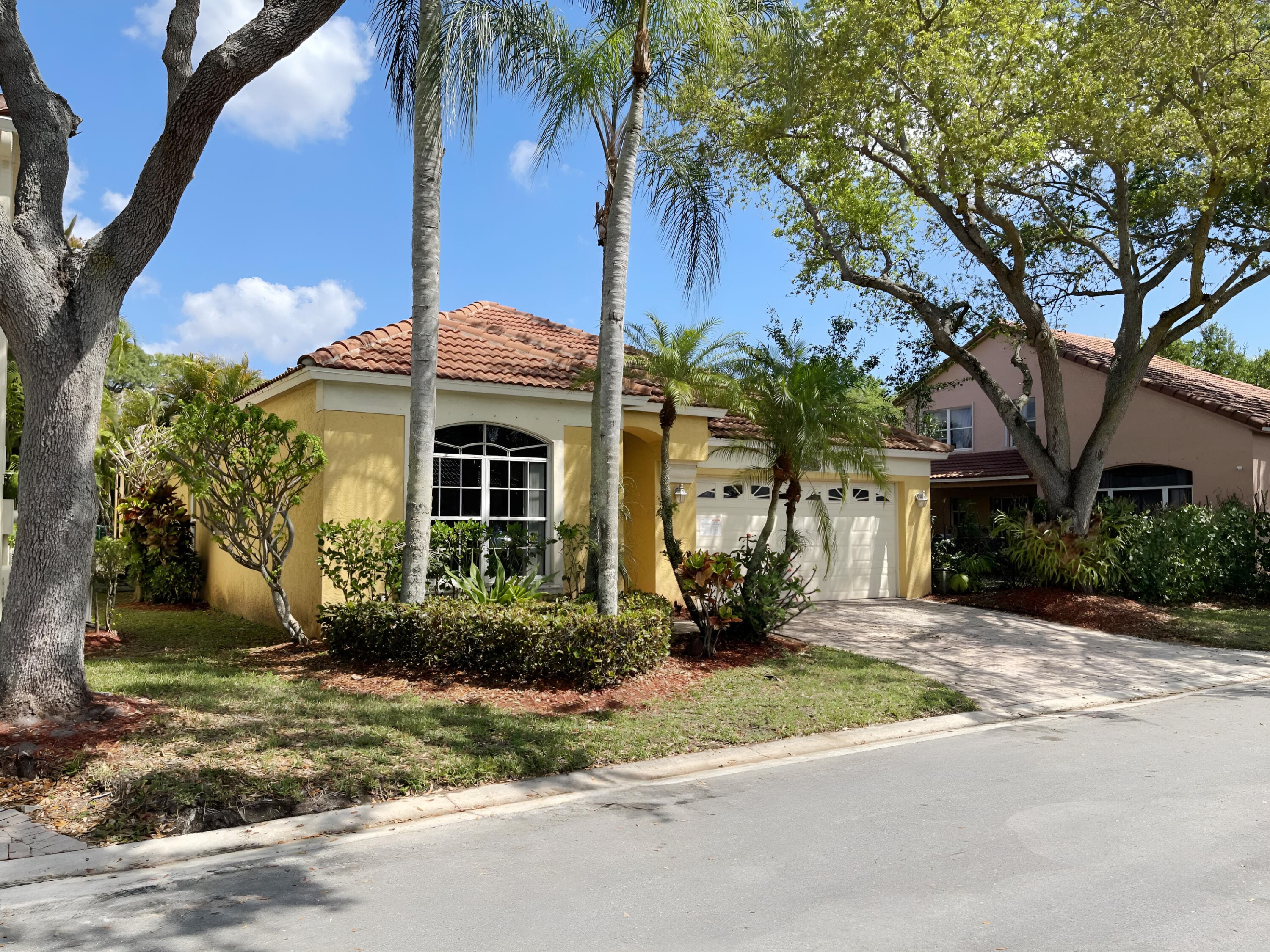 5338 Edenwood Lane, Riviera Beach, FL 33418 — photo 2 of 21