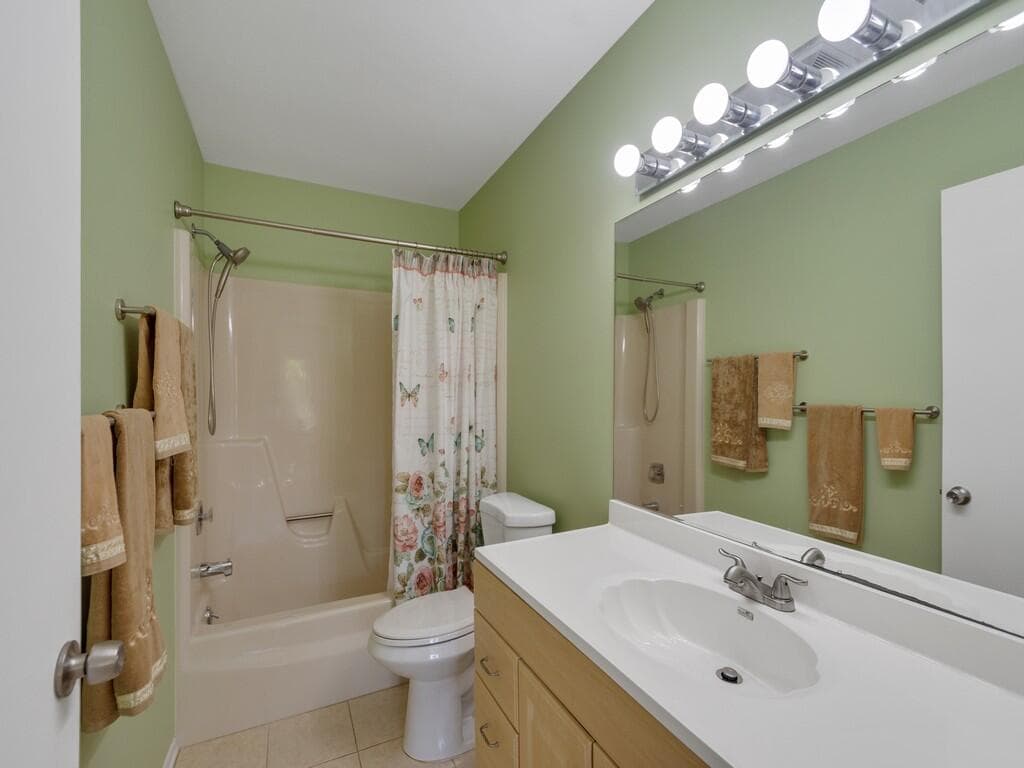 95 Spring Lake Drive 101, Vero Beach, FL 32962 — photo 19 of 32