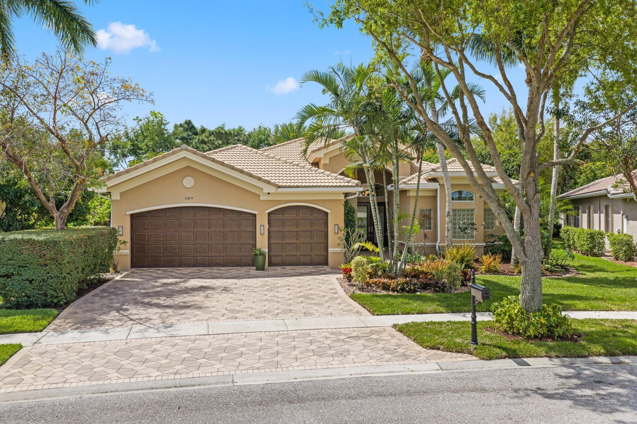 11879 Fox Hill Circle, Boynton Beach, FL 33473 — photo 2 of 69