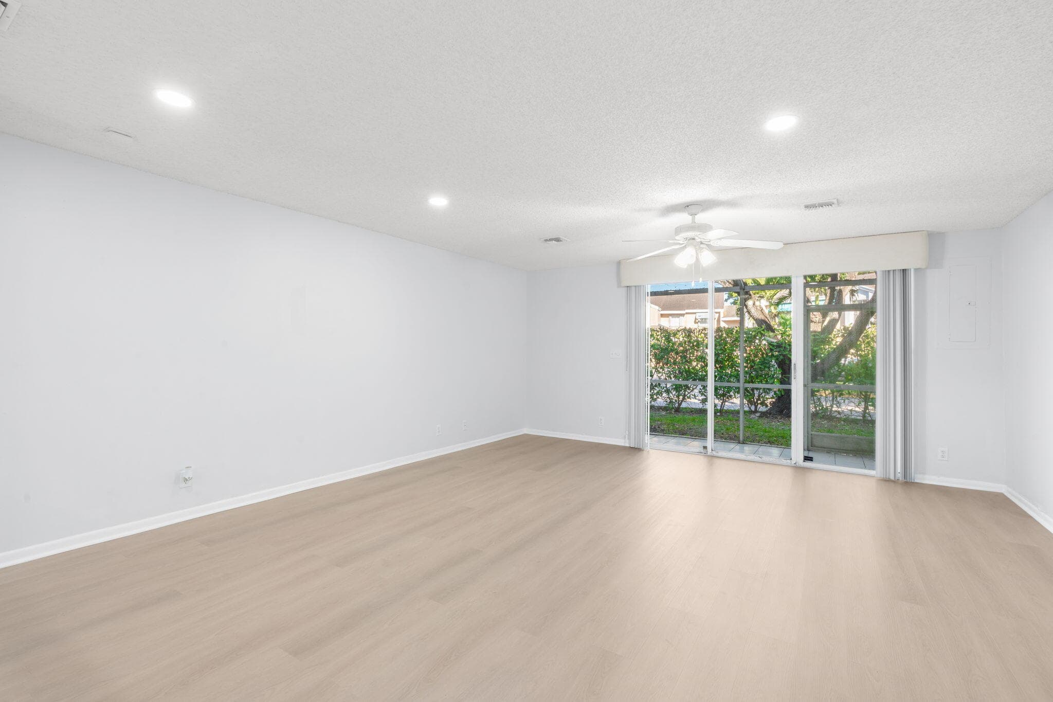 7107 Woodmont Way, Tamarac, FL 33321 — photo 5 of 40