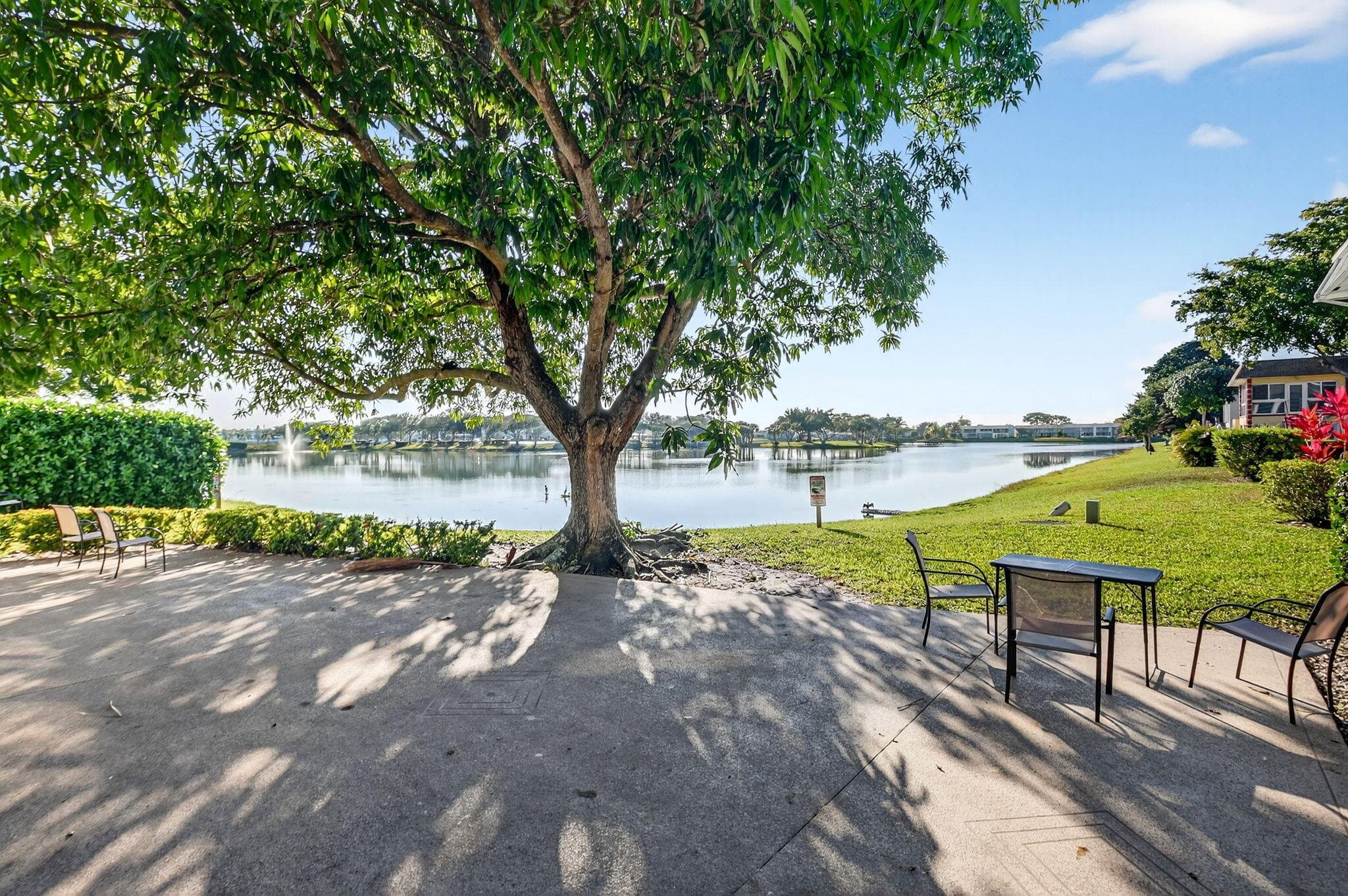94 Stratford G, West Palm Beach, FL 33417 — photo 1 of 34