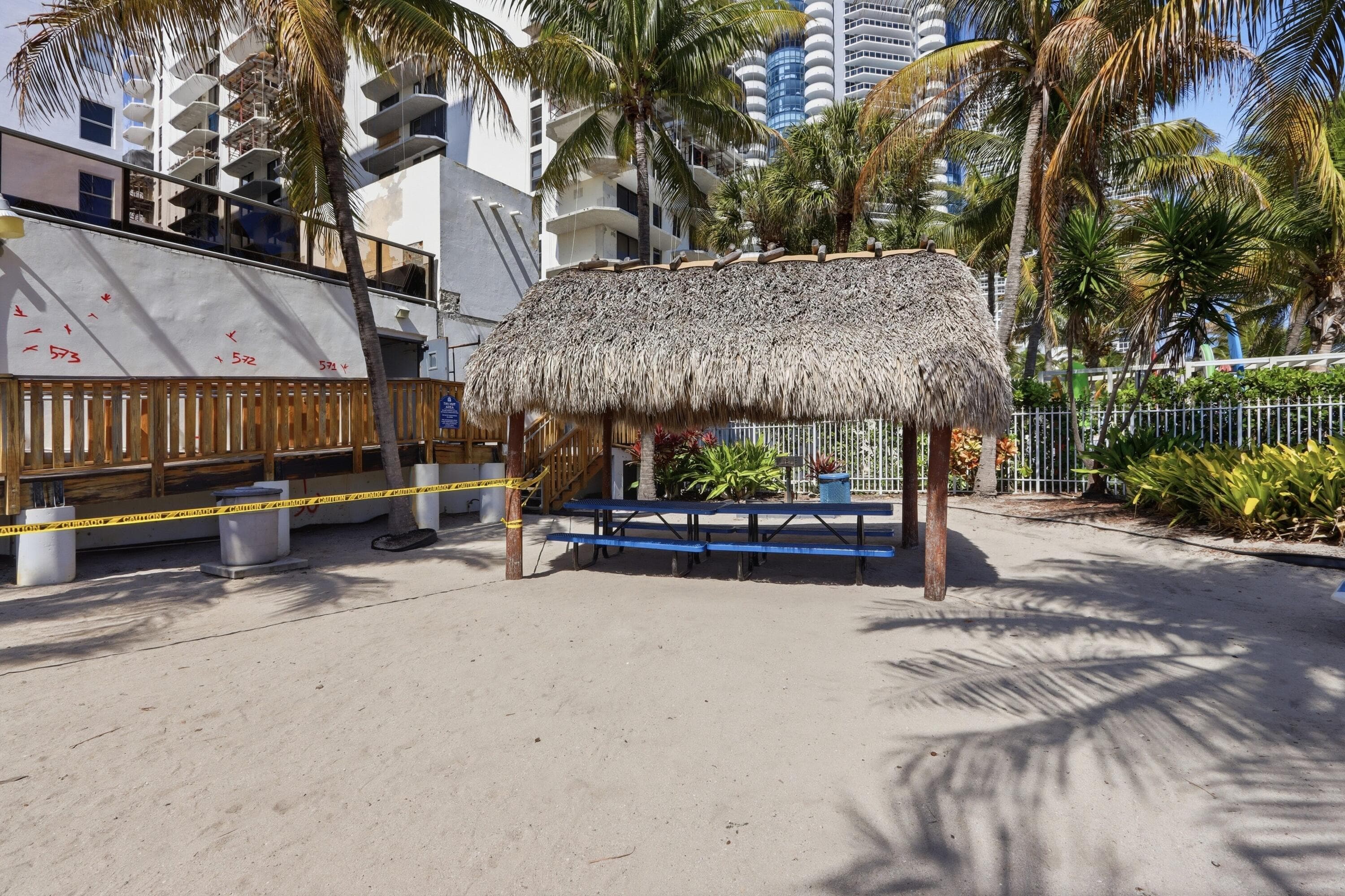 6039 Collins Avenue 609, Miami Beach, FL 33140 — photo 41 of 49