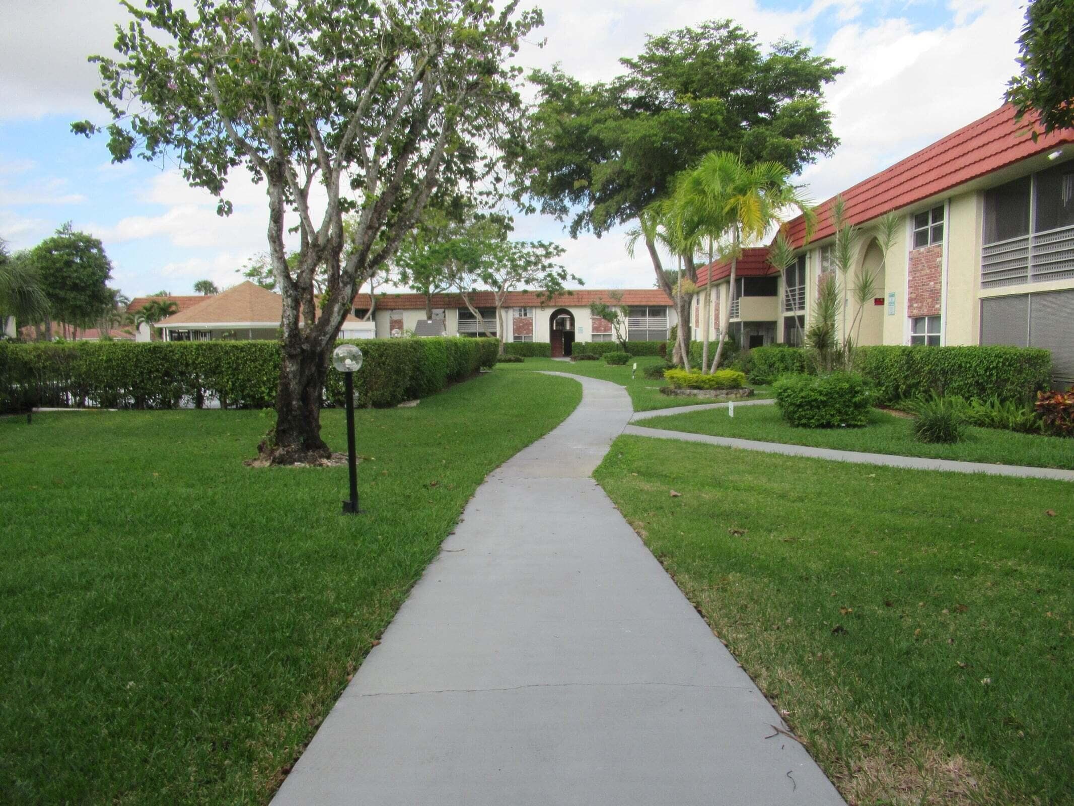 22755 SW 66th Avenue 103, Boca Raton, FL 33428 — photo 1 of 29