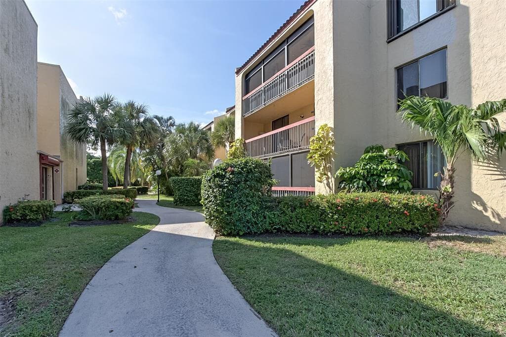 737 SE 1st Way 306, Deerfield Beach, FL 33441 — photo 38 of 41