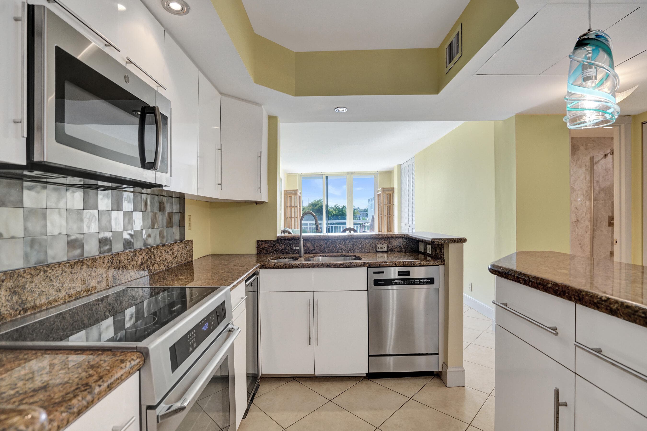 155 Isle Of Venice Drive 404, Fort Lauderdale, FL 33301 — photo 16 of 112