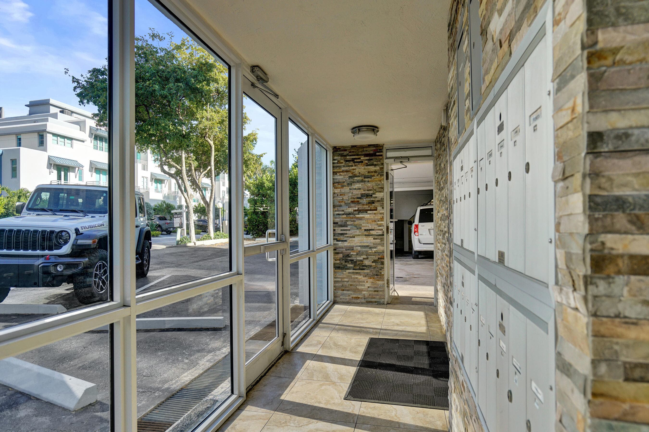 155 Isle Of Venice Drive 404, Fort Lauderdale, FL 33301 — photo 92 of 112