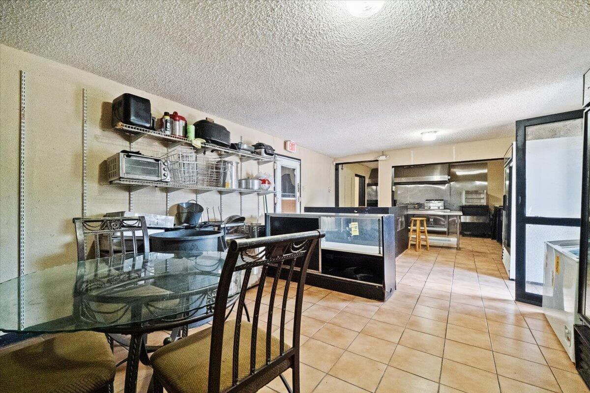 1023 Lee Street, Moore Haven, FL — photo 8 of 25
