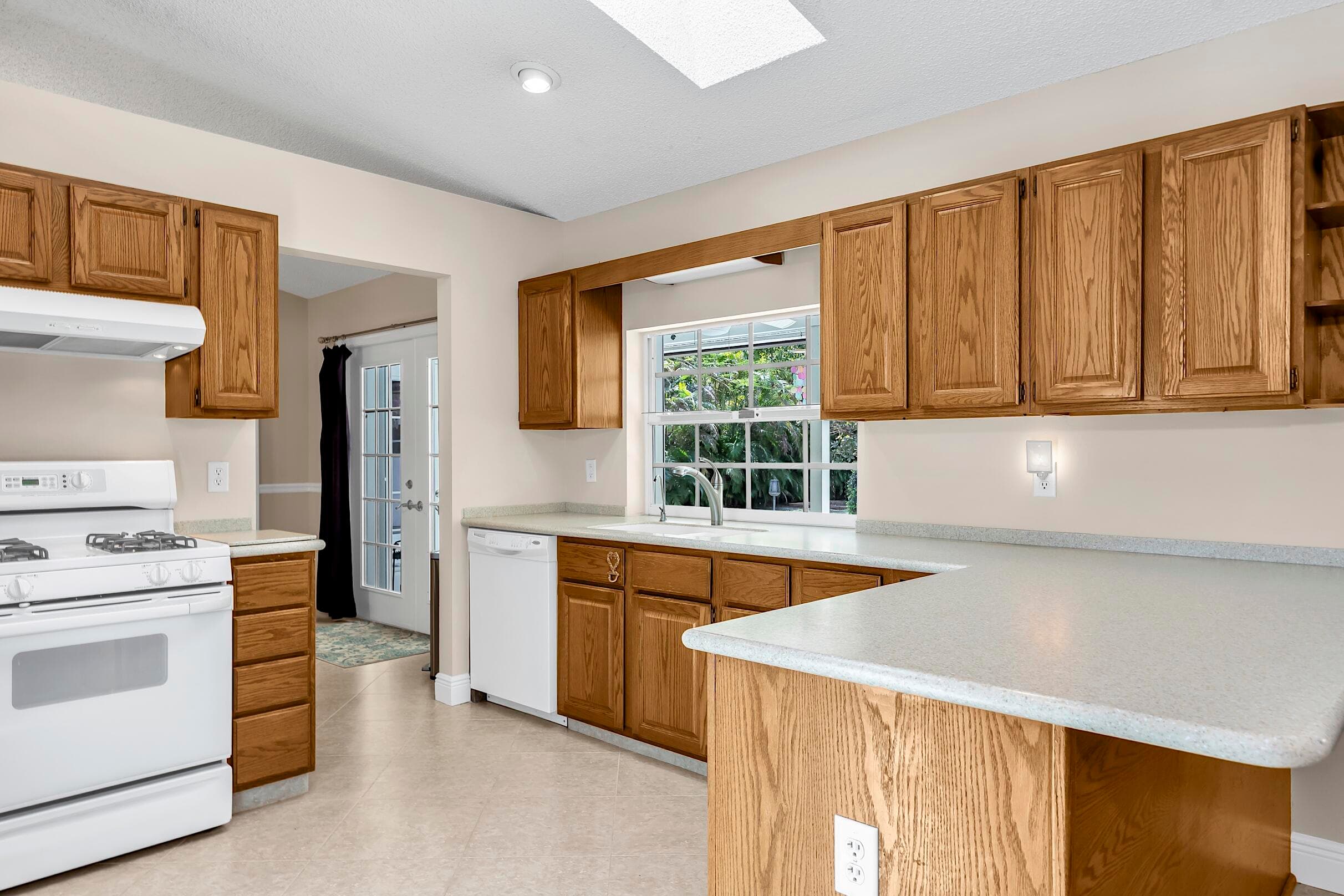 355 86th Terrace S, West Palm Beach, FL 33411 — photo 14 of 50