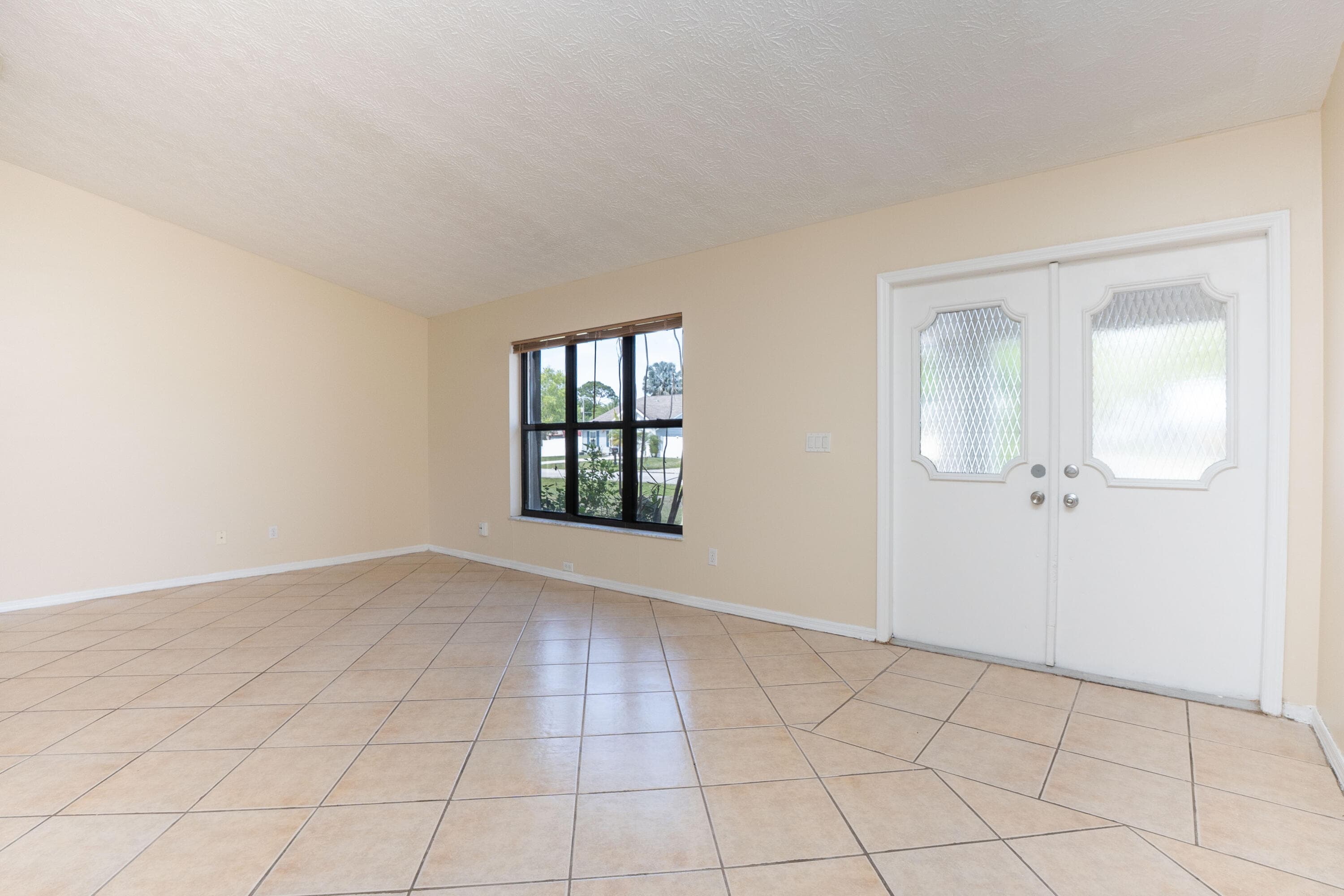 2456 SE Trail Avenue, Port St. Lucie, FL 34952 — photo 2 of 36