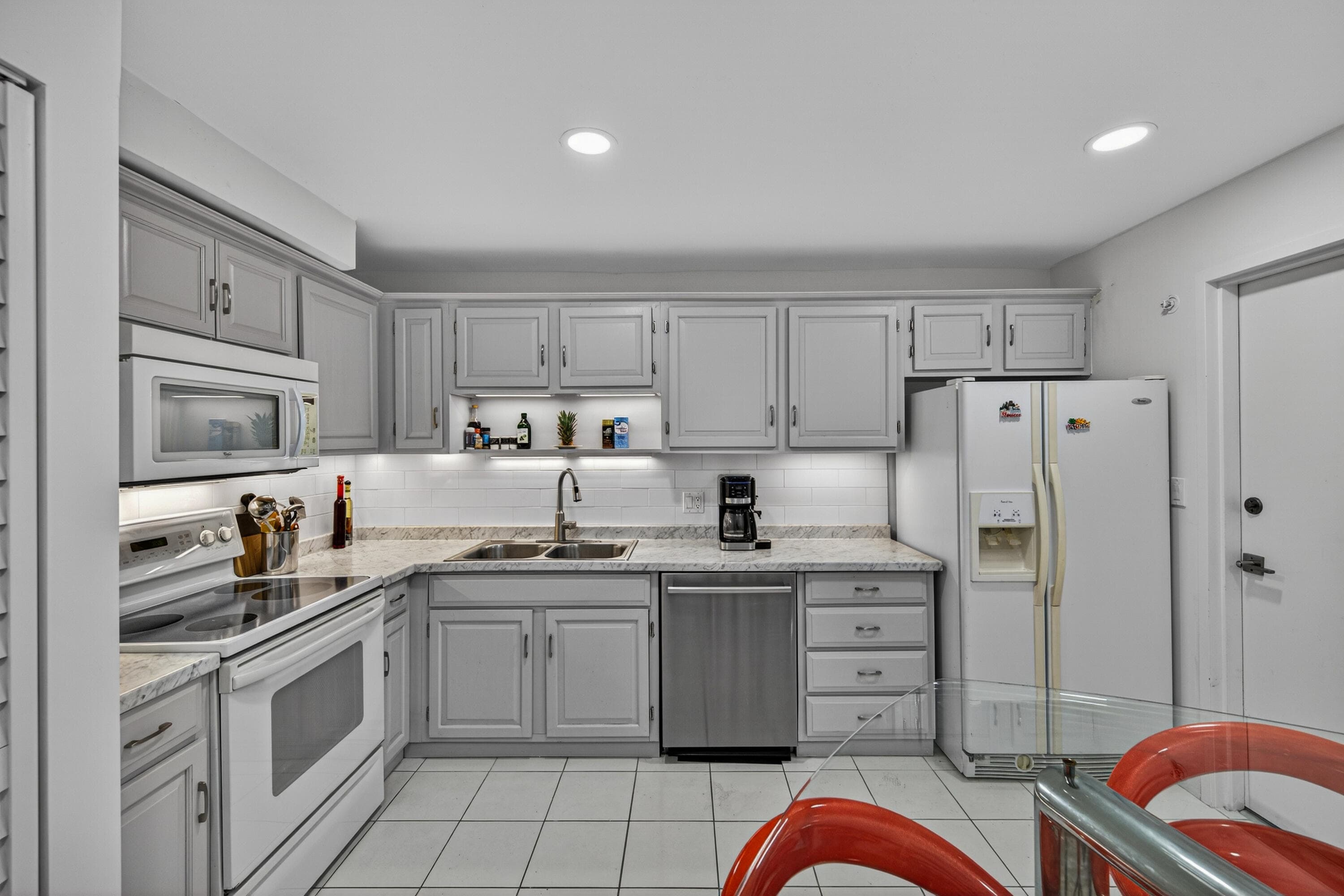 1370 S Ocean Boulevard 306, Pompano Beach, FL 33062 — photo 9 of 34