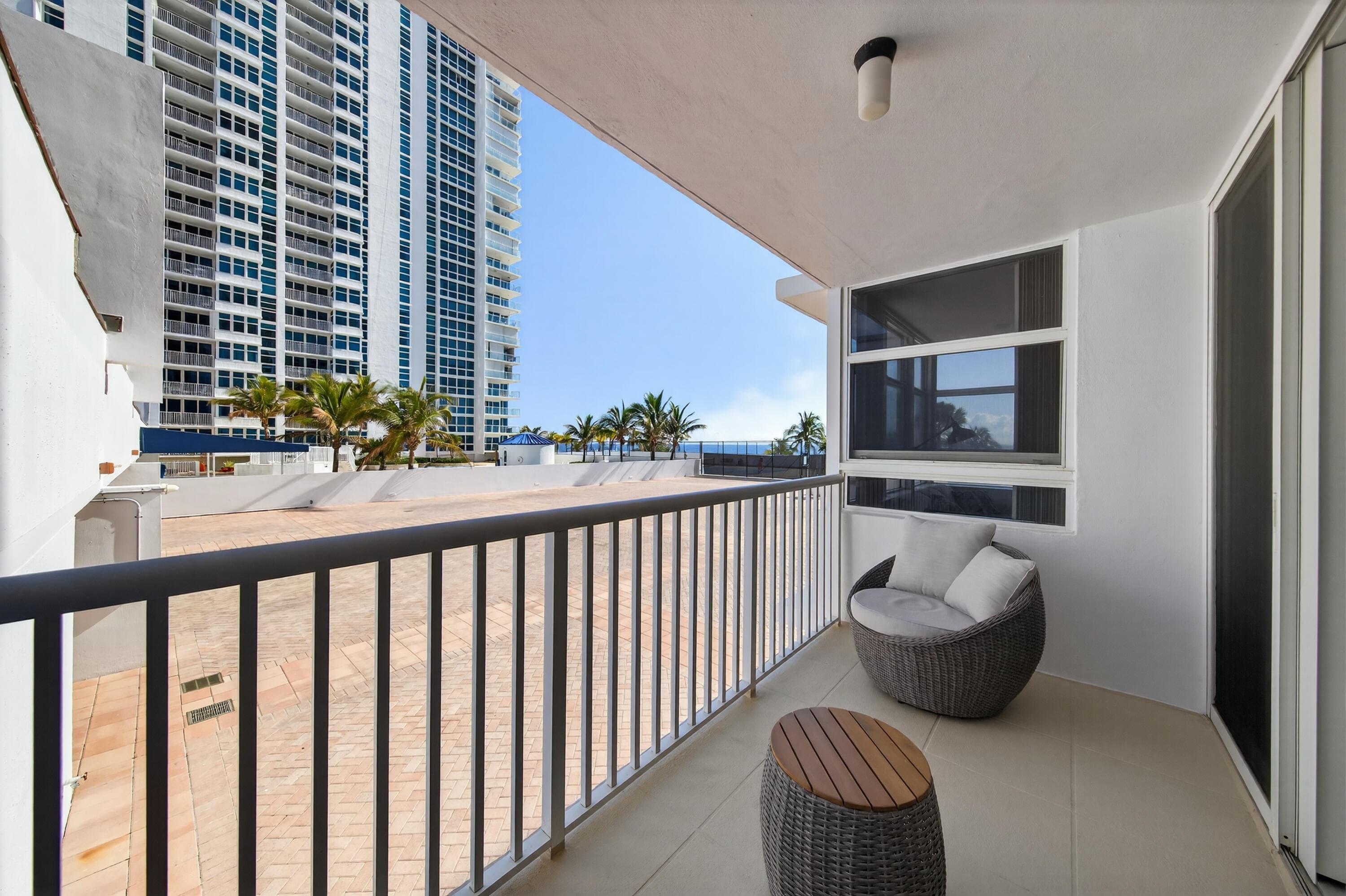 1370 S Ocean Boulevard 306, Pompano Beach, FL 33062 — photo 12 of 34