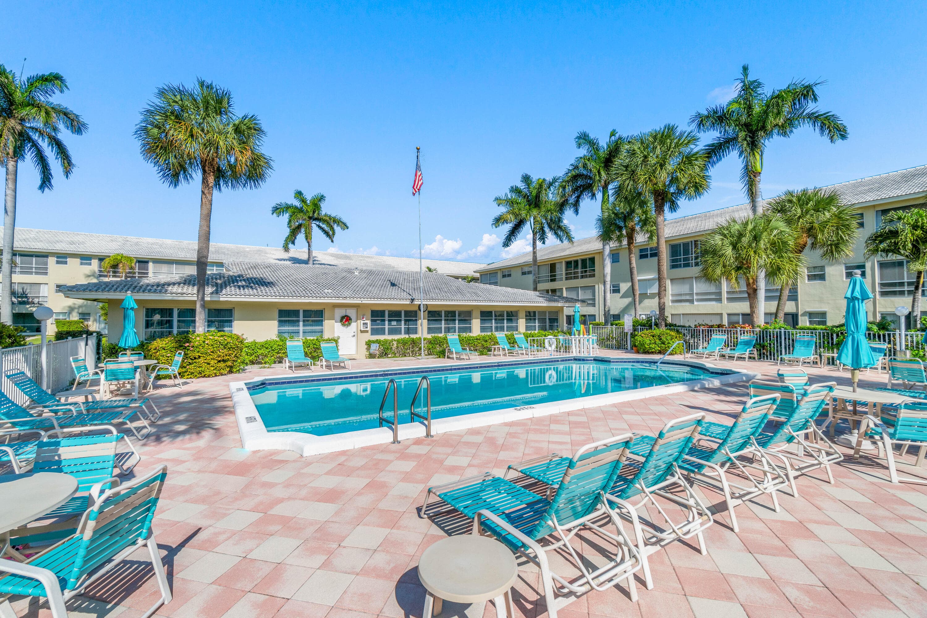 1951 NE 39th Street 131, Lighthouse Point, FL 33064 — photo 3 of 31